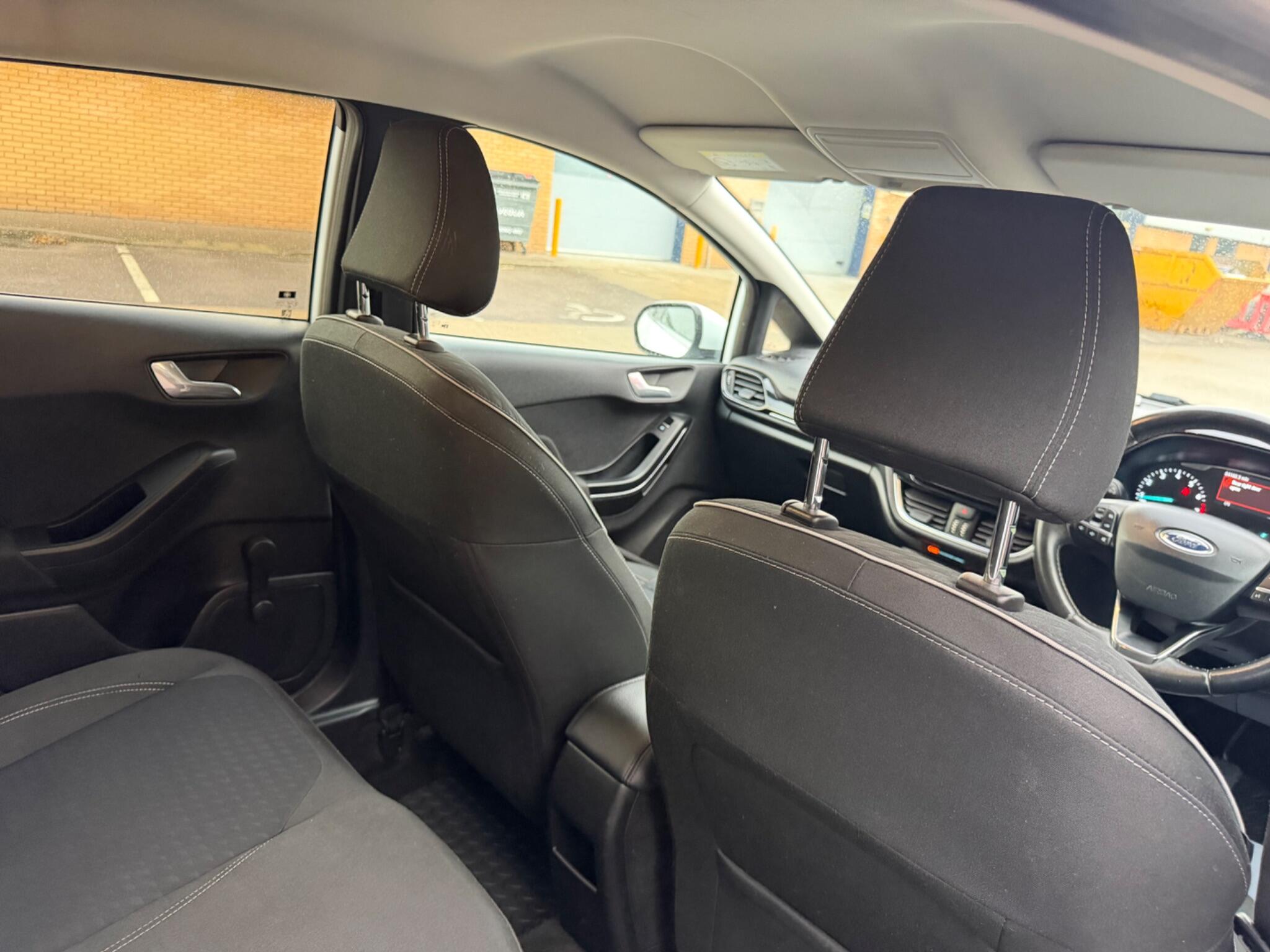 Ford Fiesta view 14