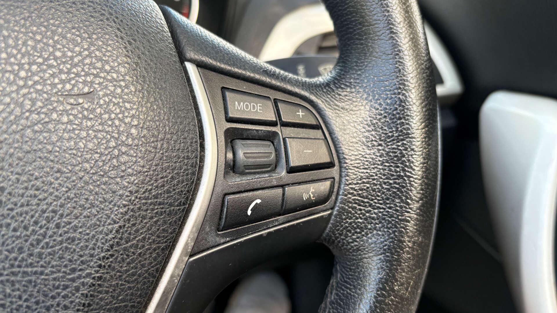 BMW 2 Series view 18
