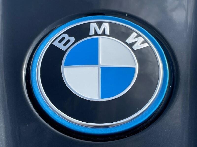 BMW iX2 view 41