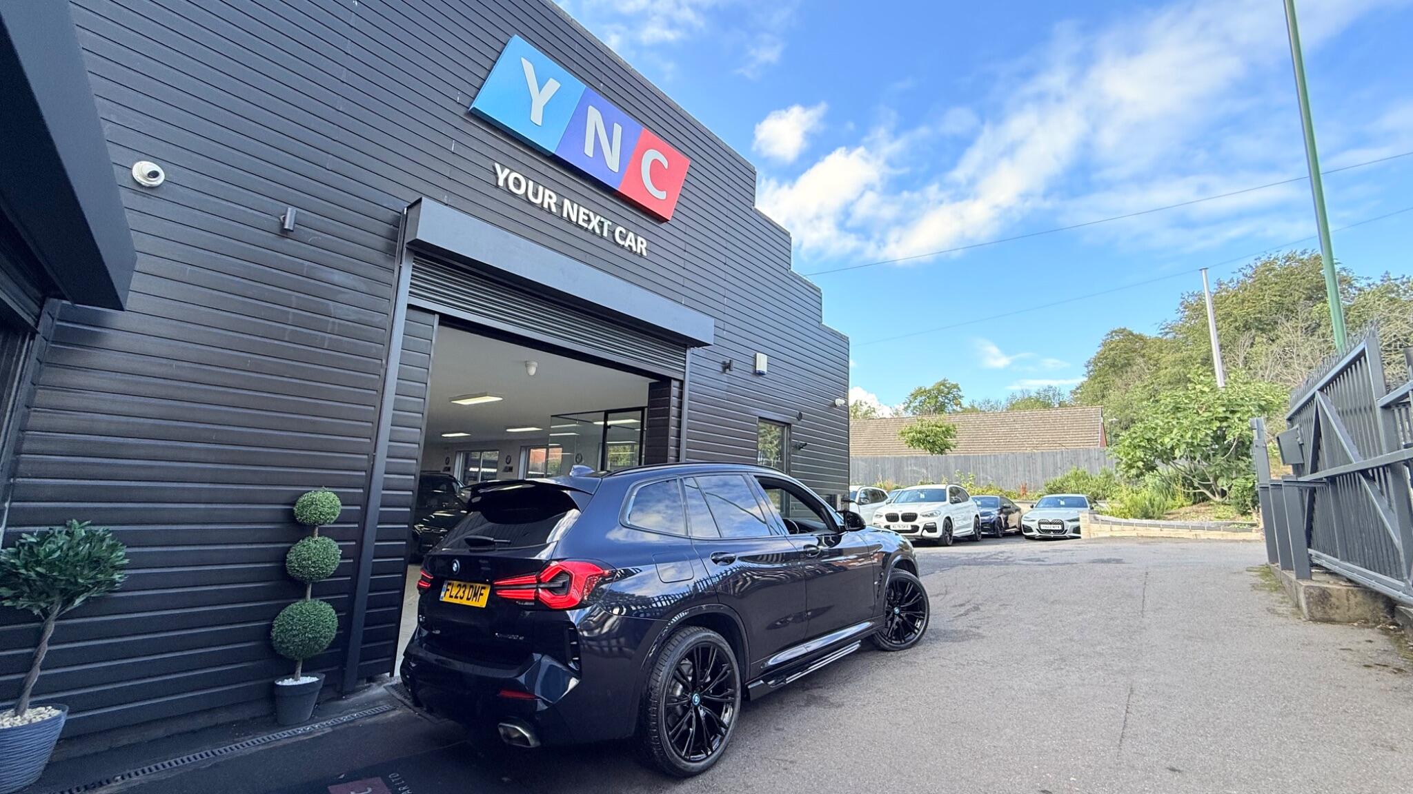 BMW X3 view 4
