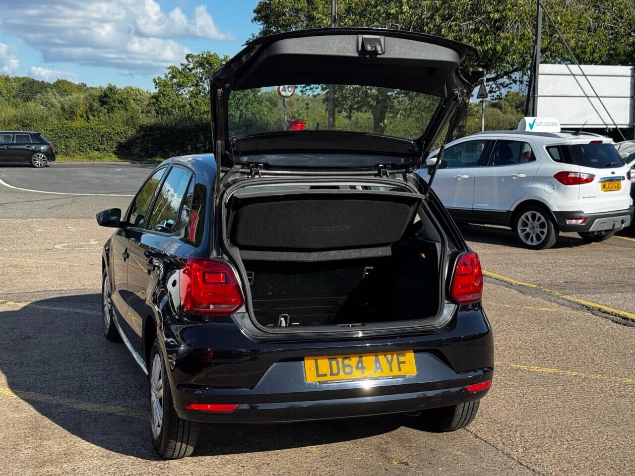 Volkswagen Polo view 14