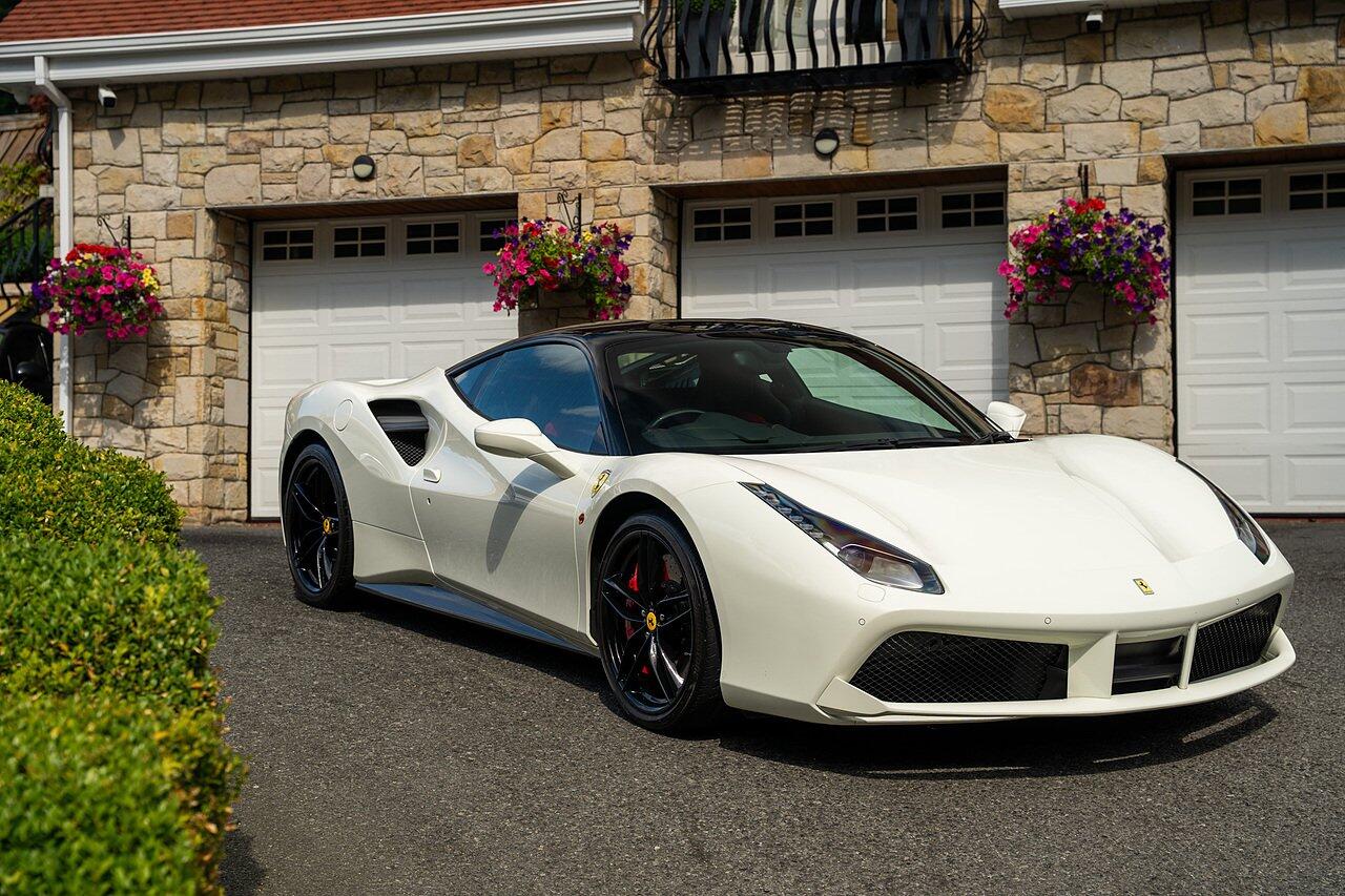 Ferrari 488 view 97