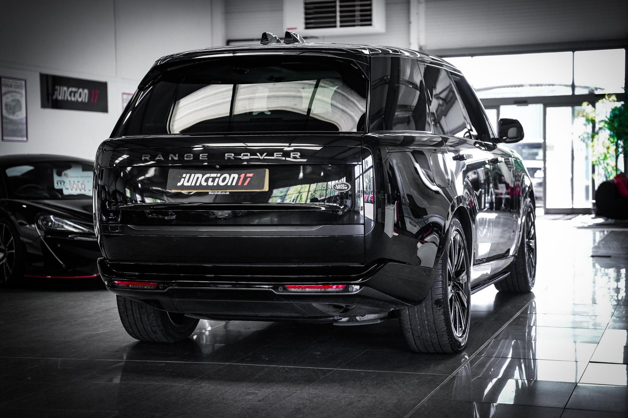 Land Rover Range Rover view 16