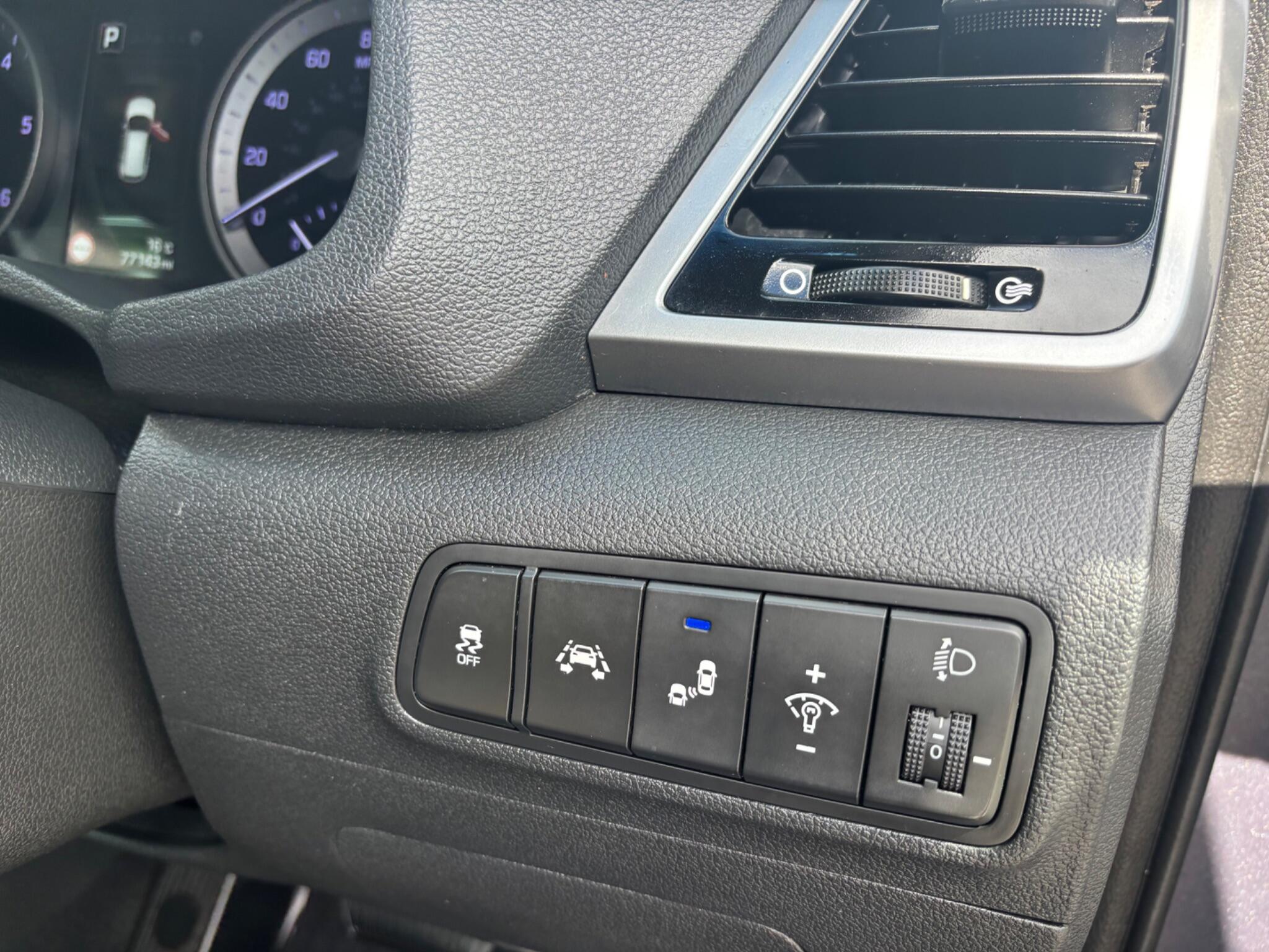 Hyundai Tucson view 24