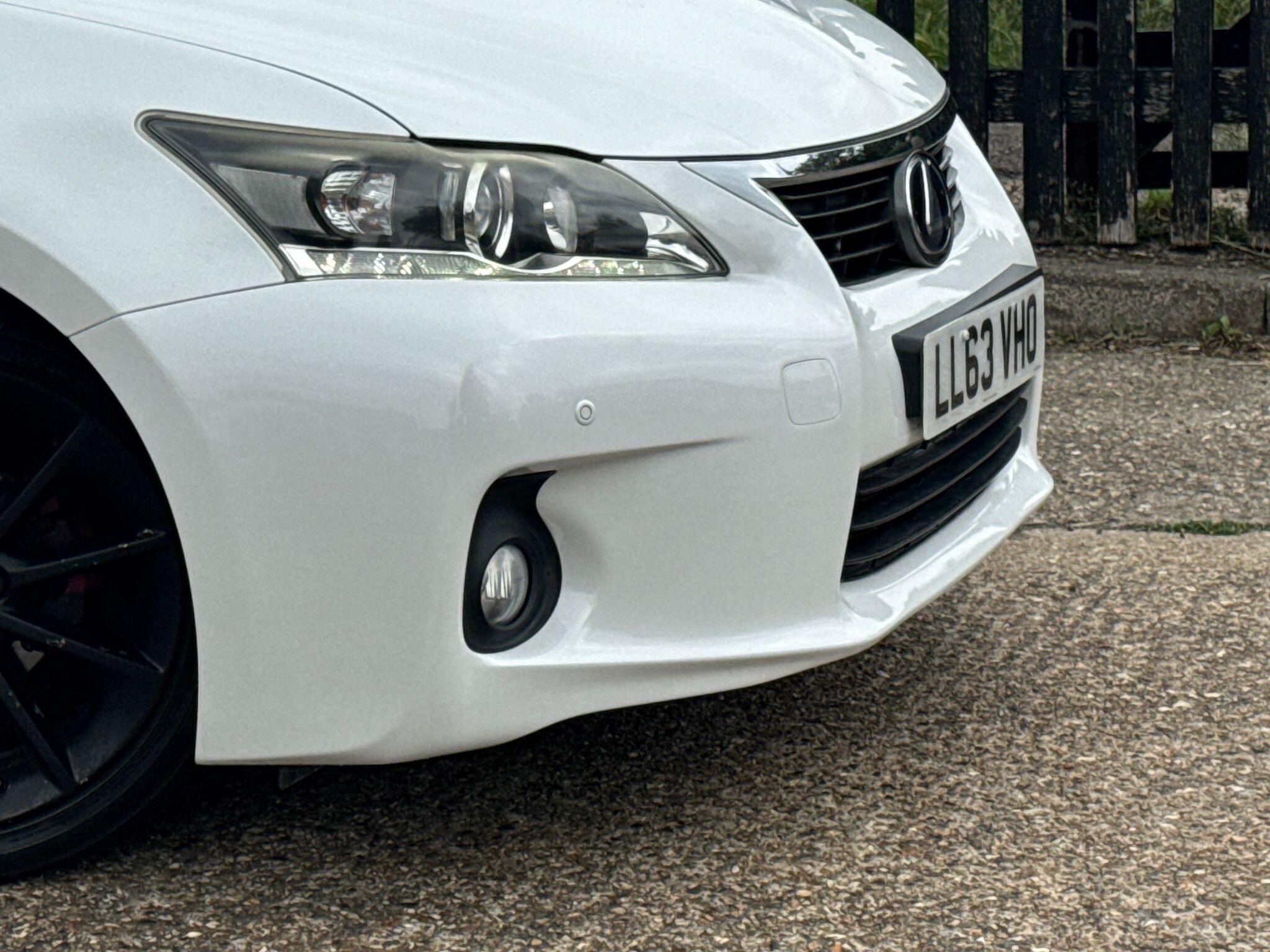 Lexus CT view 46