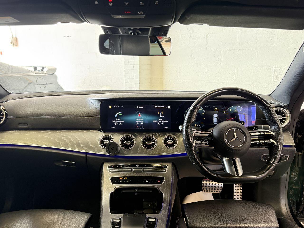 Mercedes-Benz E Class view 34