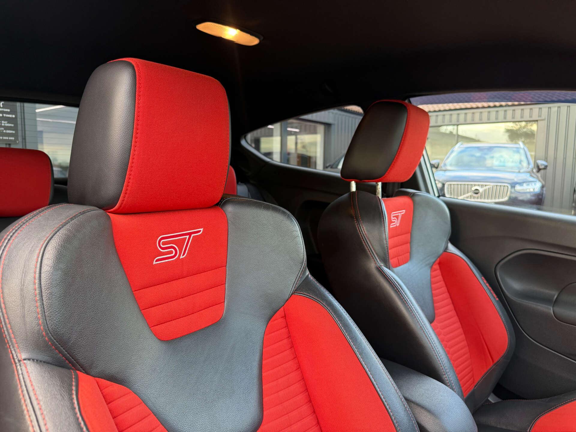Ford Fiesta view 41