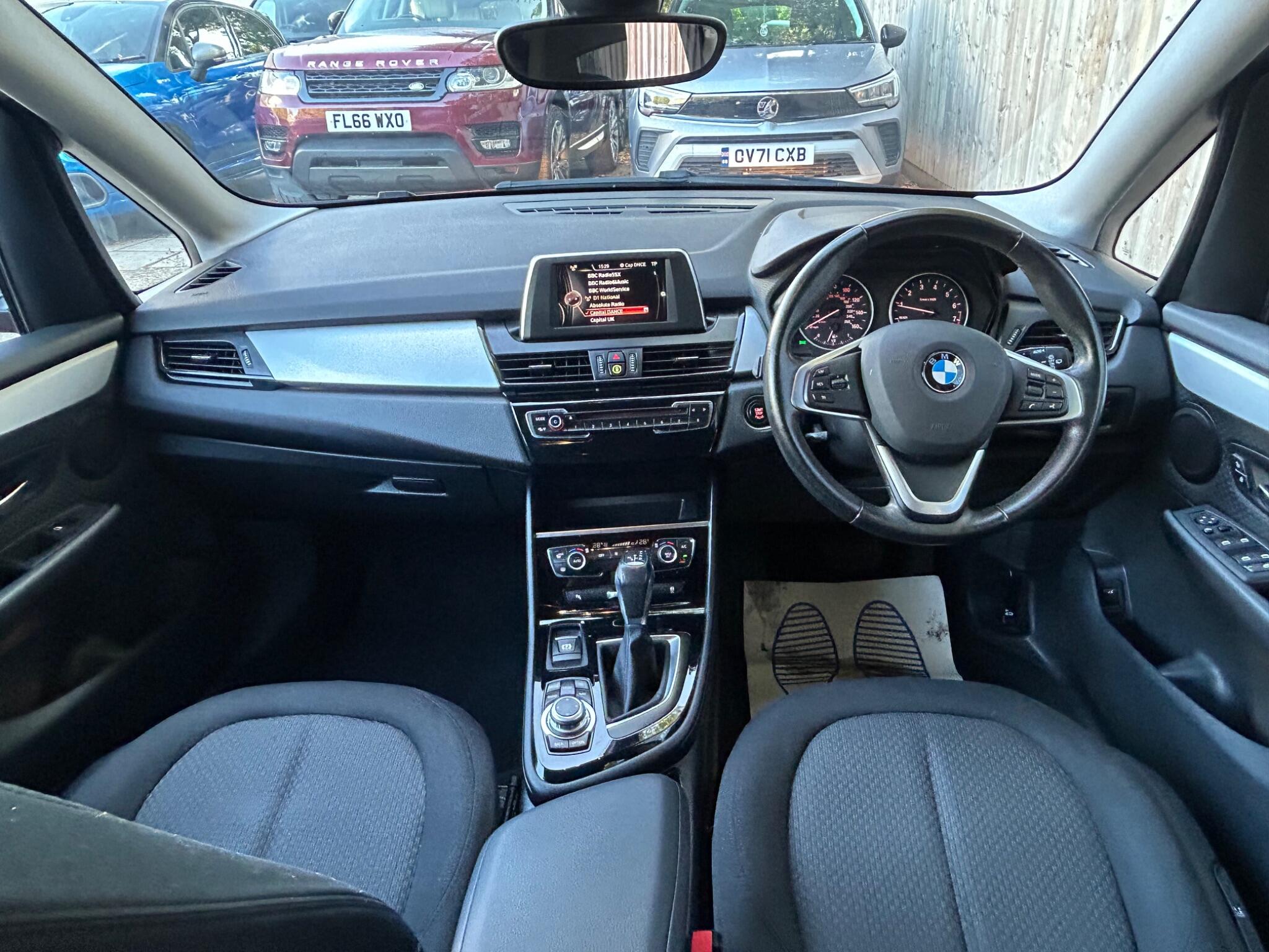 BMW 2 Series view 24