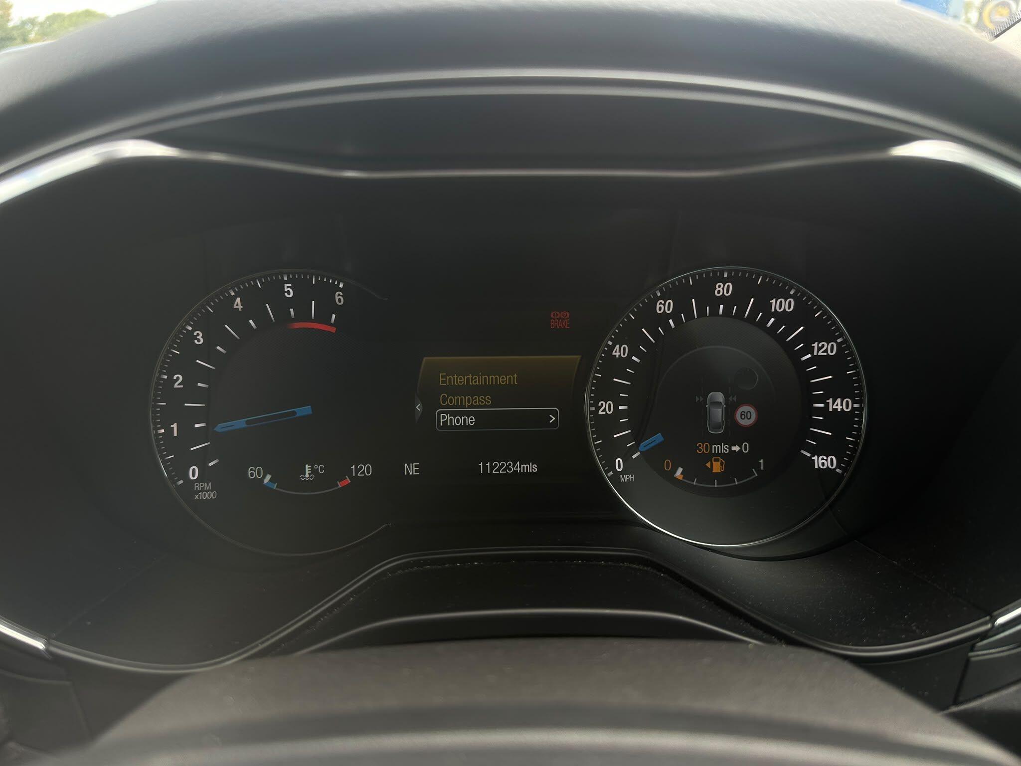 Ford Mondeo view 20