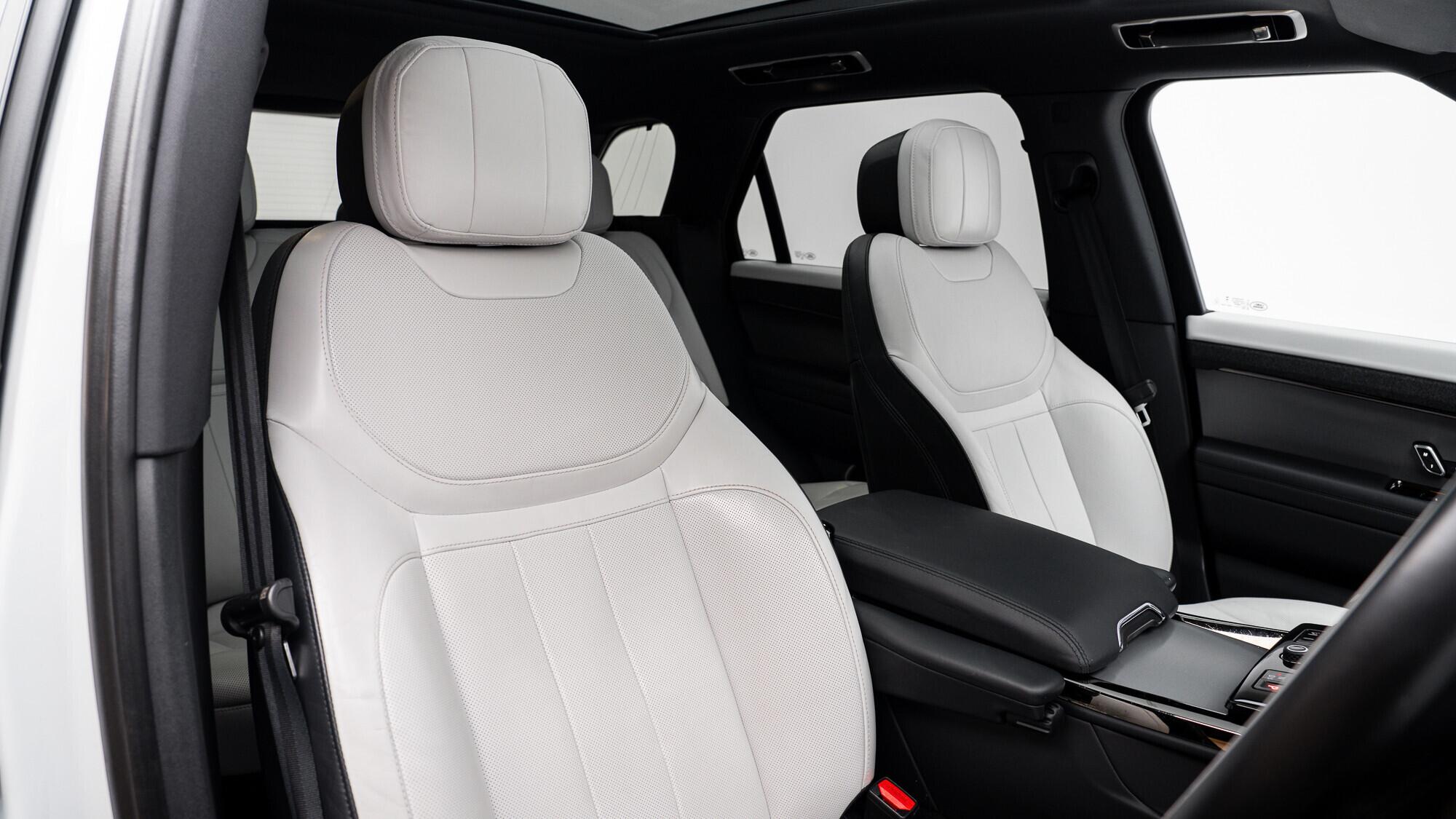 Land Rover Range Rover Sport view 6