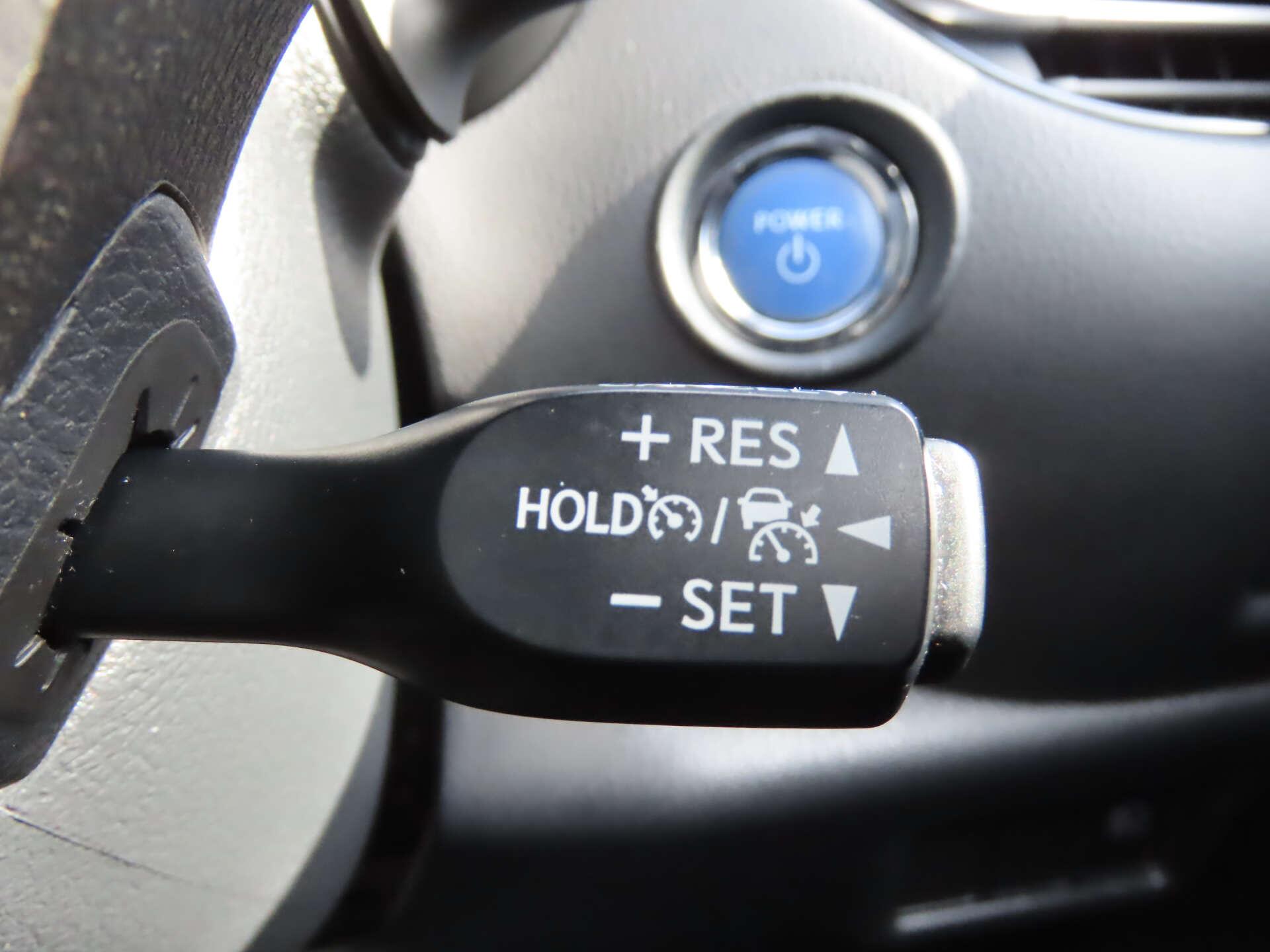 Toyota C-HR view 13