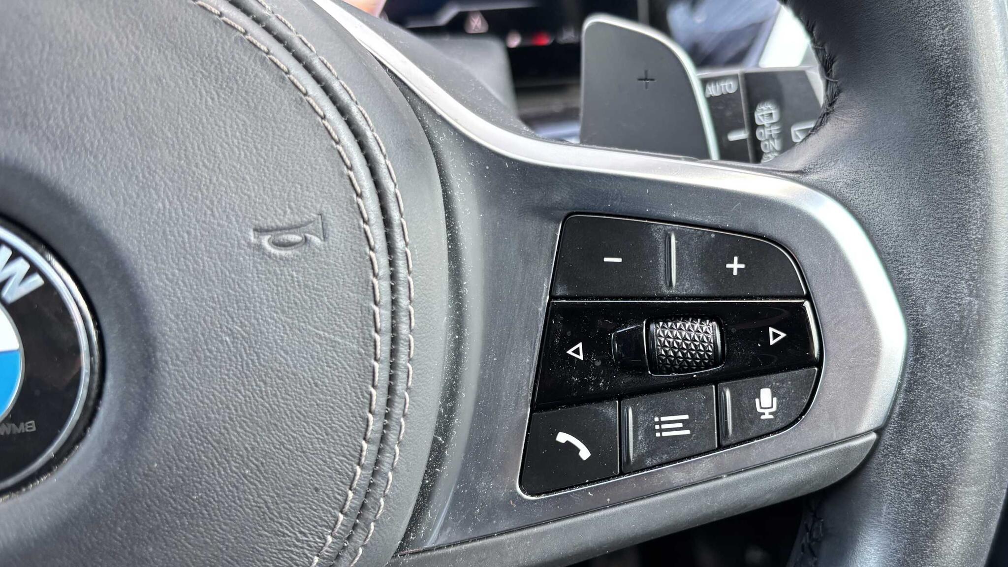 BMW X5 view 22