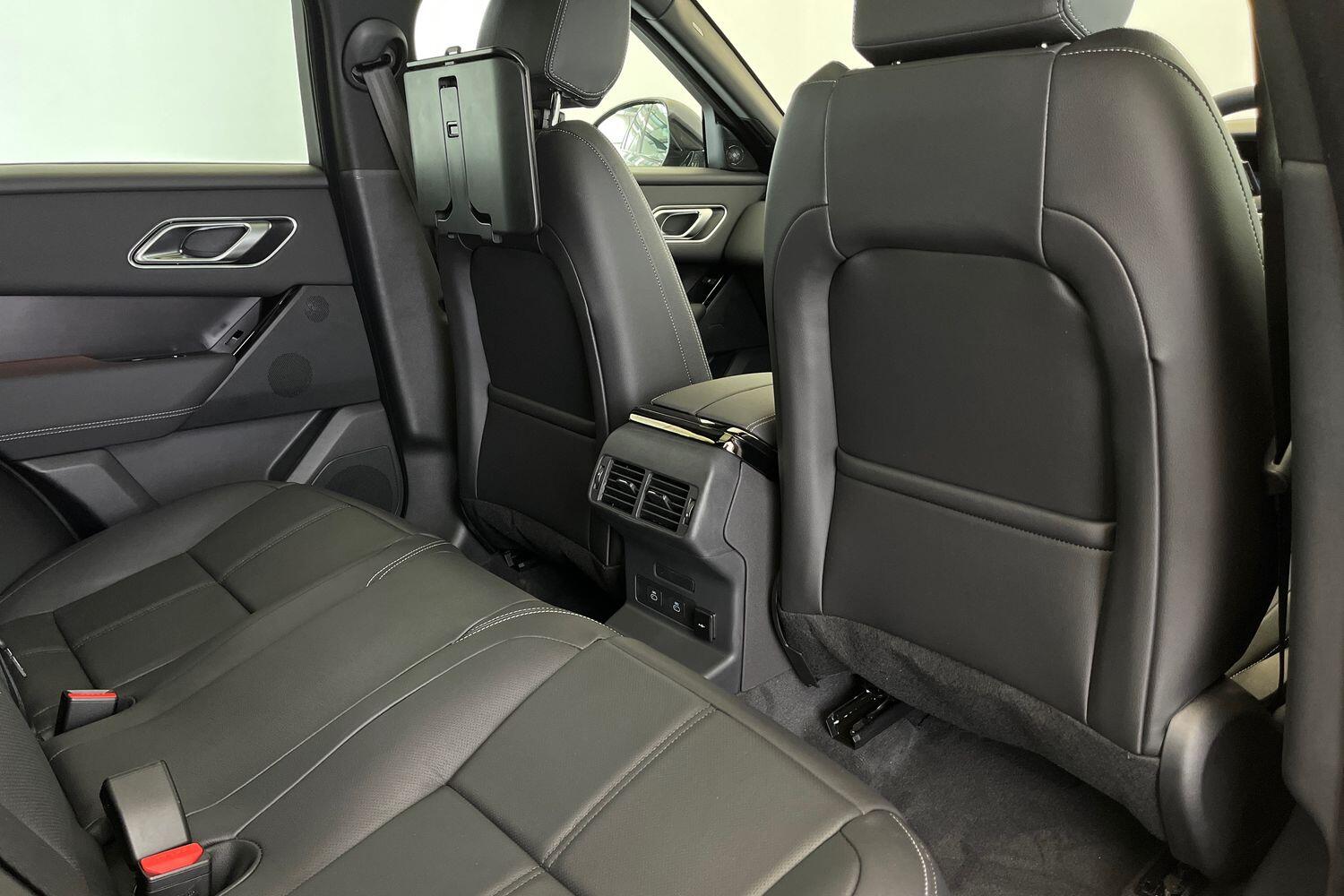 Land Rover Range Rover Velar view 18