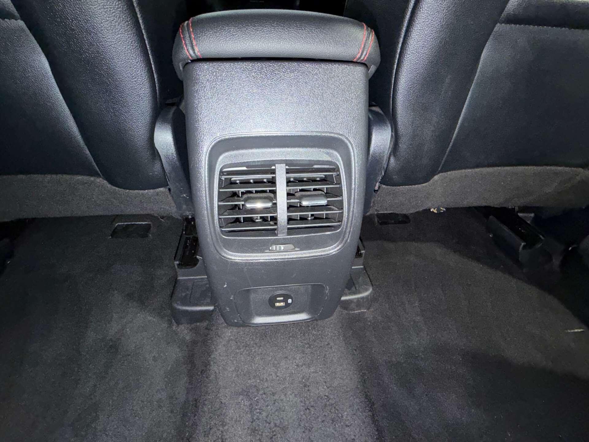 Ford Kuga view 17