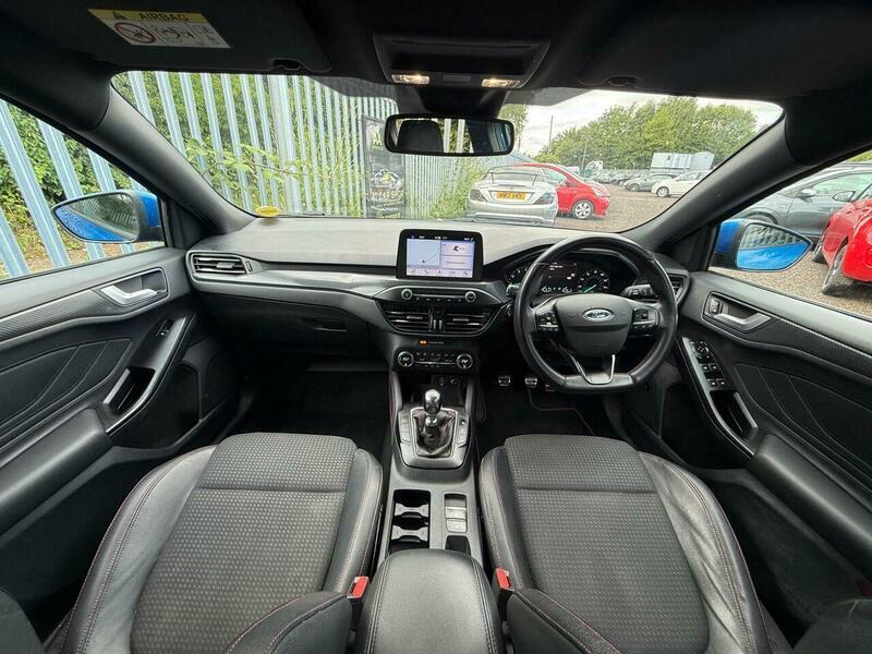 2018 Ford Focus image 24