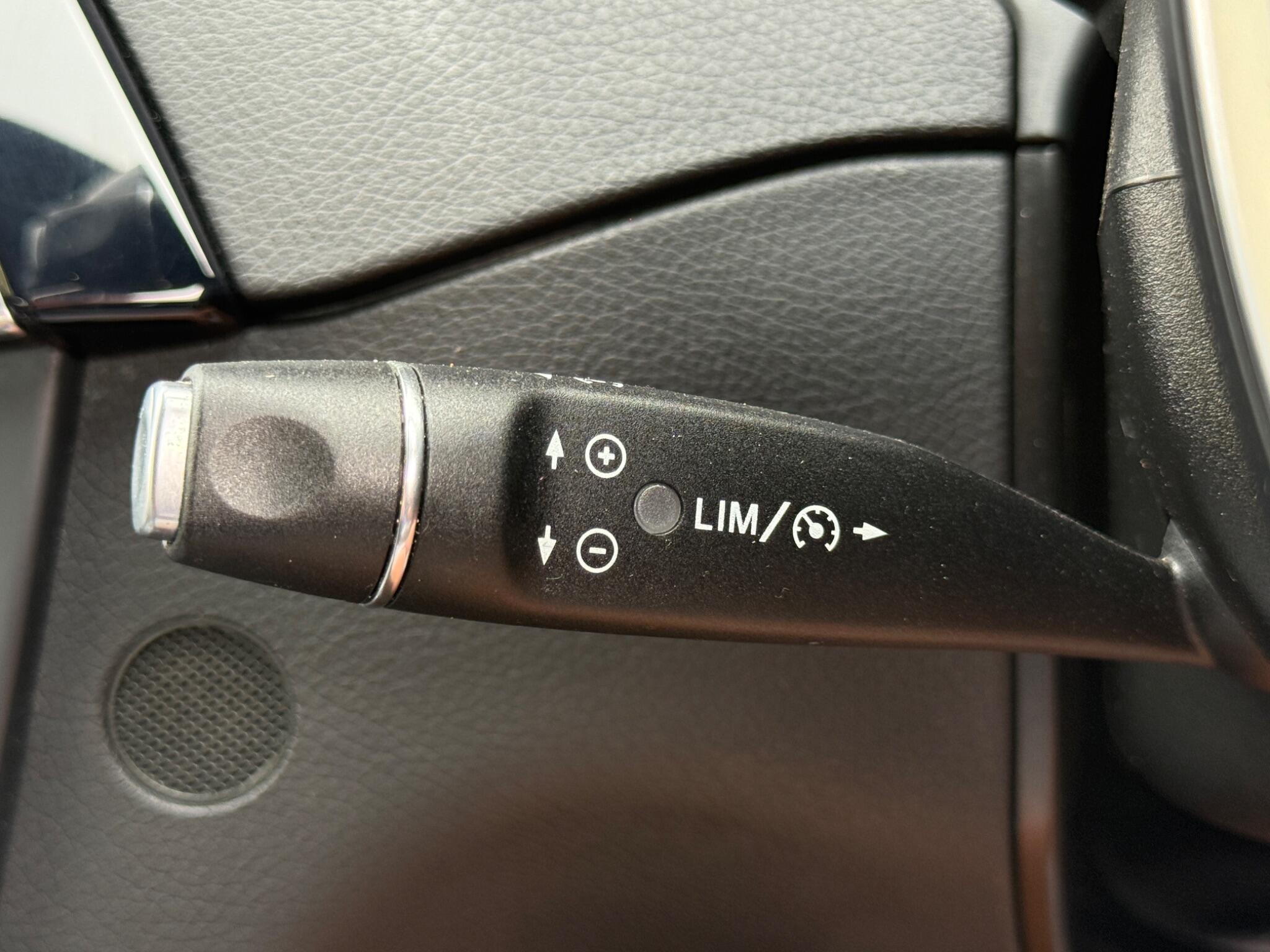 Mercedes-Benz C Class - Image 59
