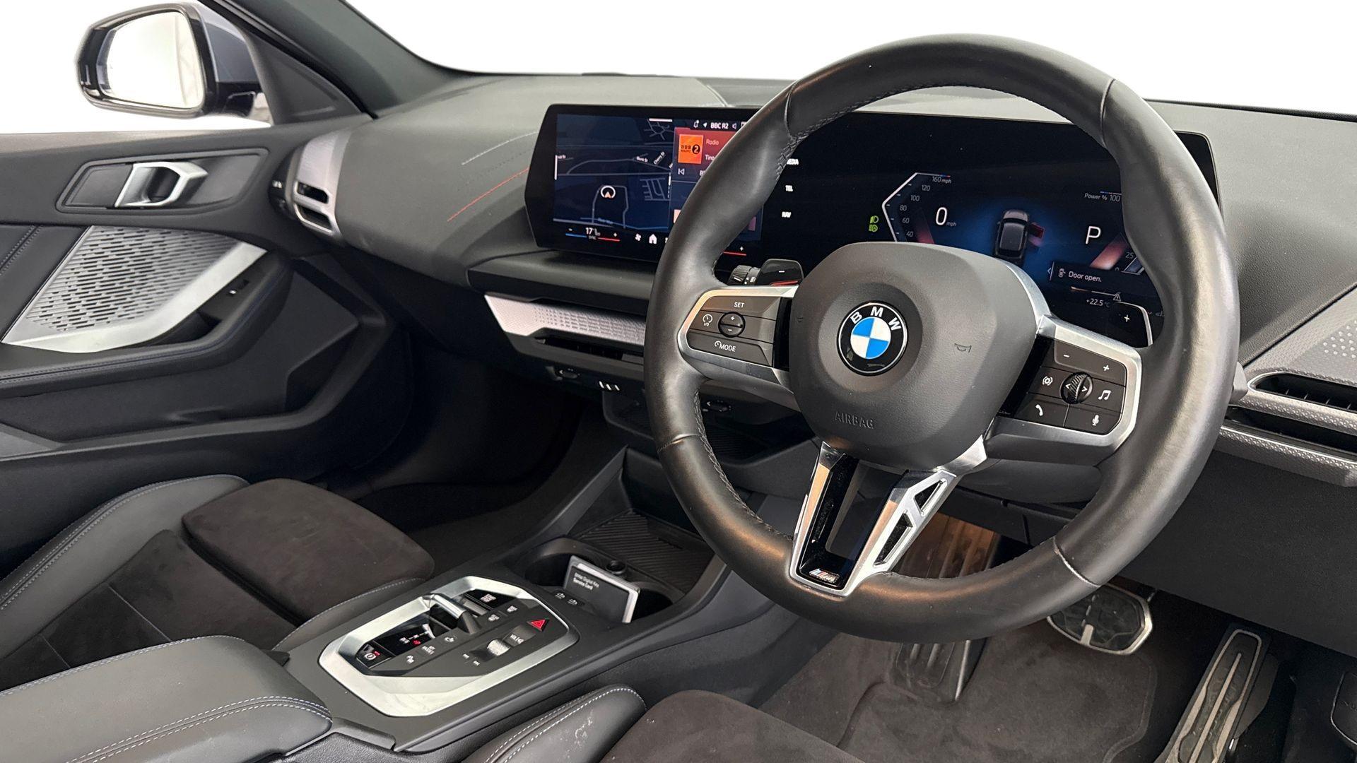 BMW 1 Series view 6