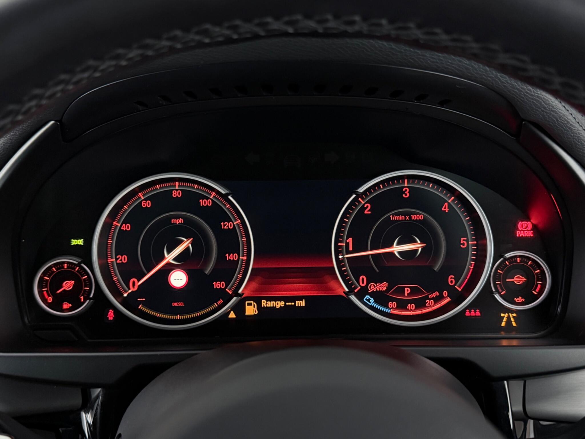 BMW X6 view 16