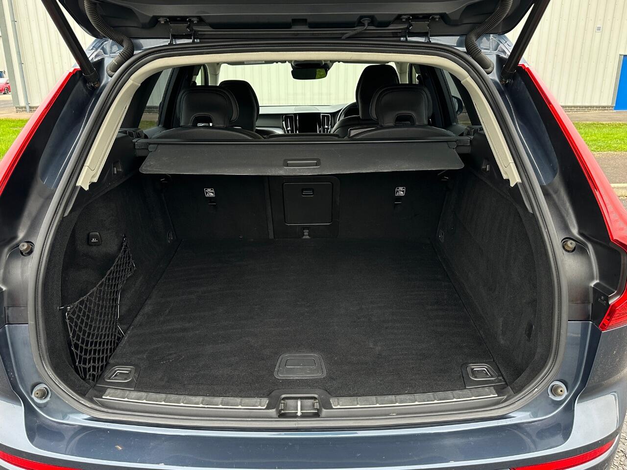 Volvo XC60 view 7