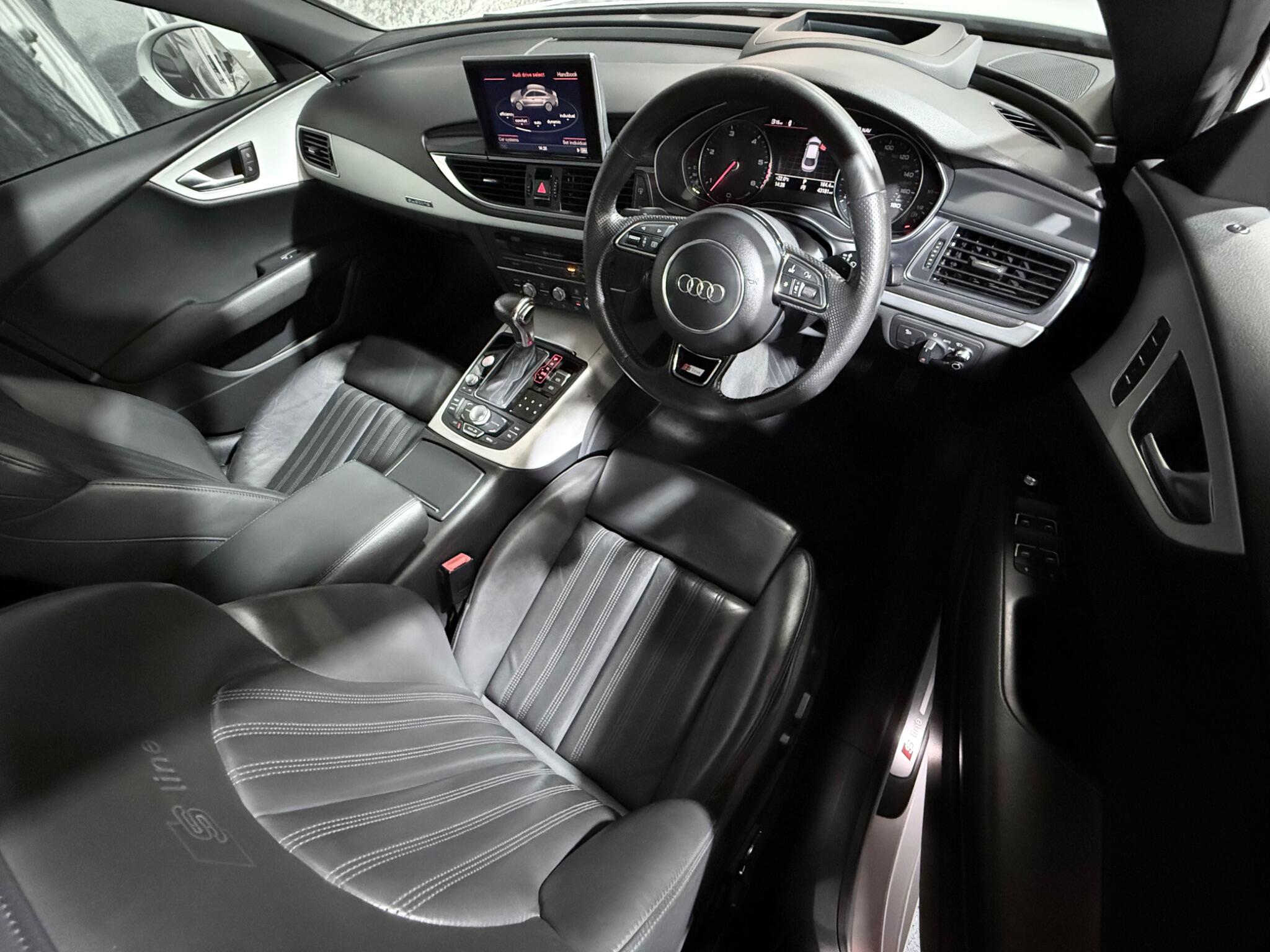 Audi A7 view 13