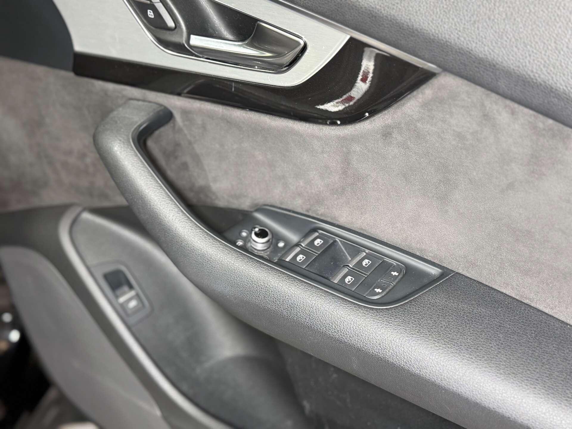 Audi Q7 view 46
