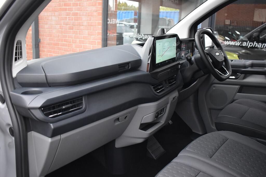 Ford Transit Custom view 41