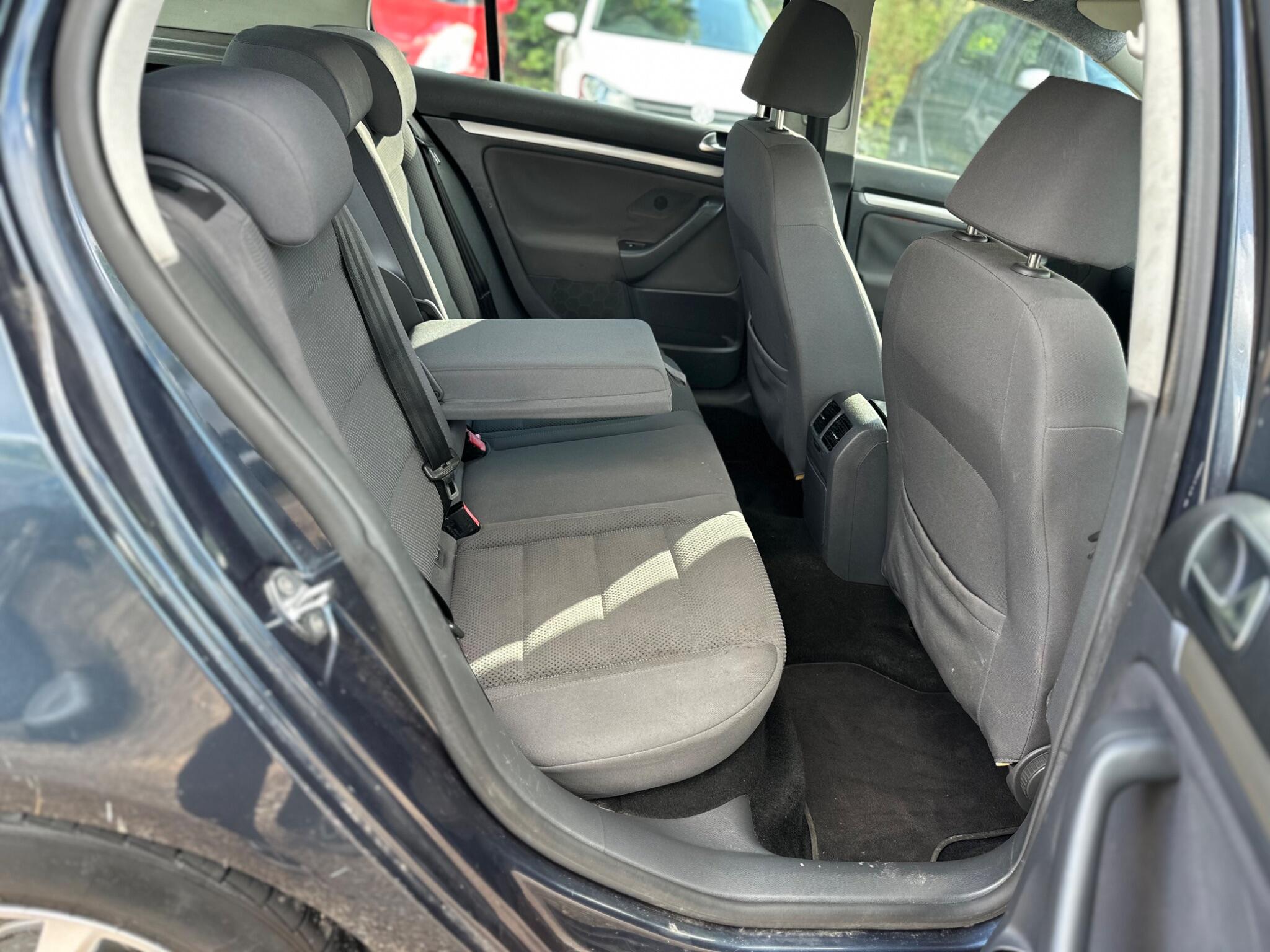 Volkswagen Golf view 41