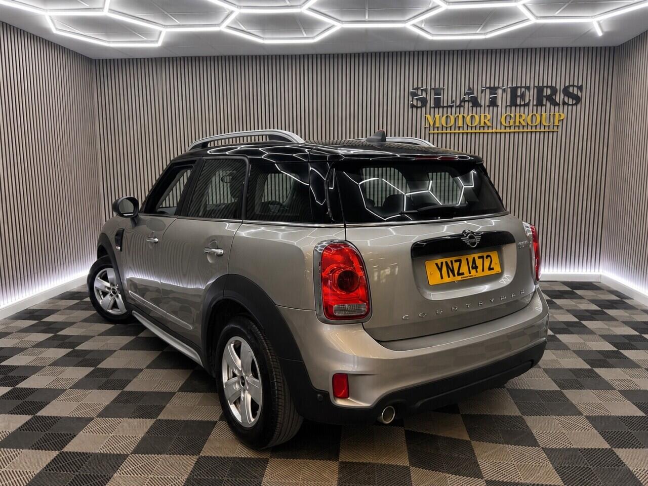 Mini Countryman view 28