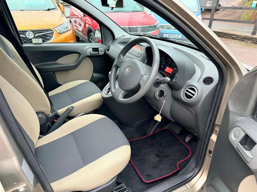 Fiat Panda view 9