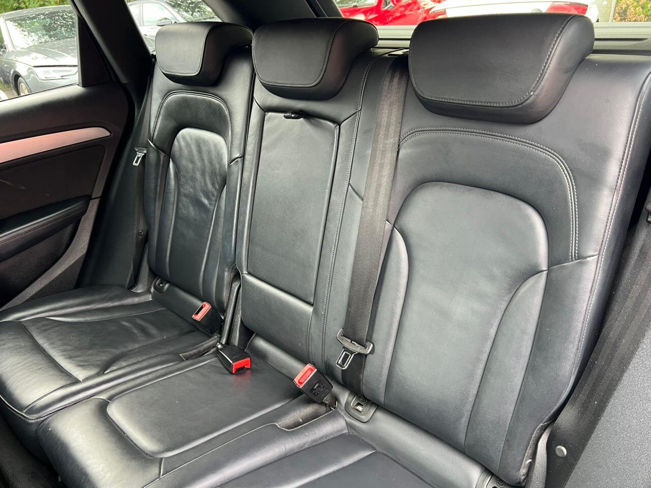 Audi Q5 view 21