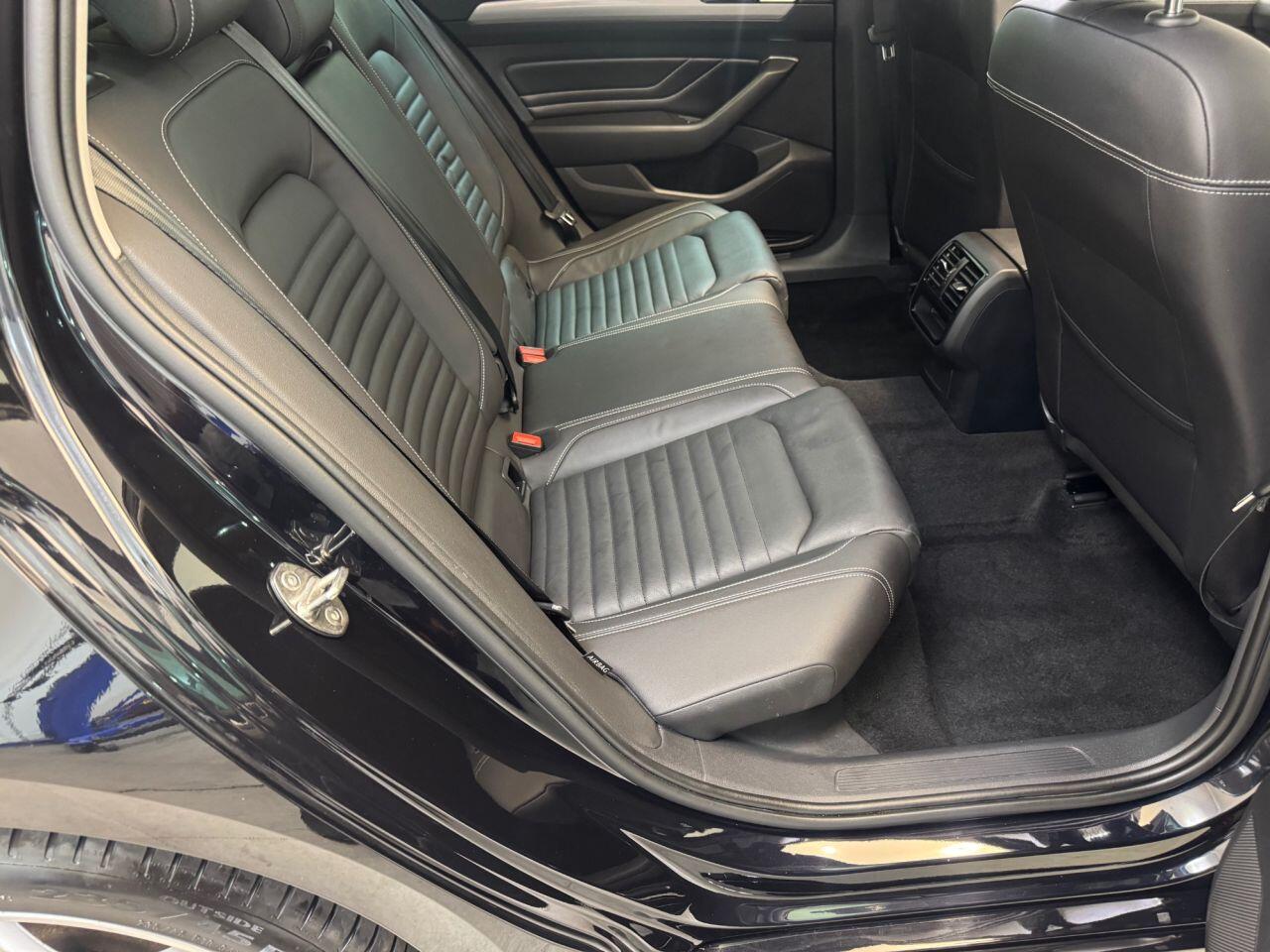 Volkswagen Passat view 59