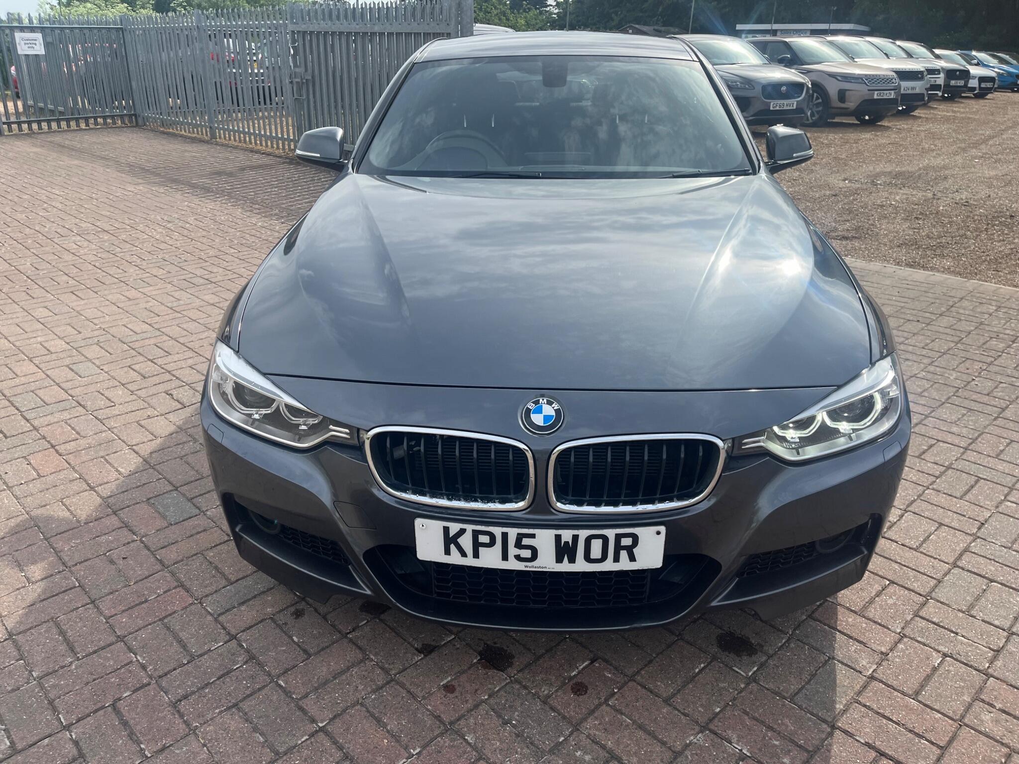 BMW 3 Series view 4