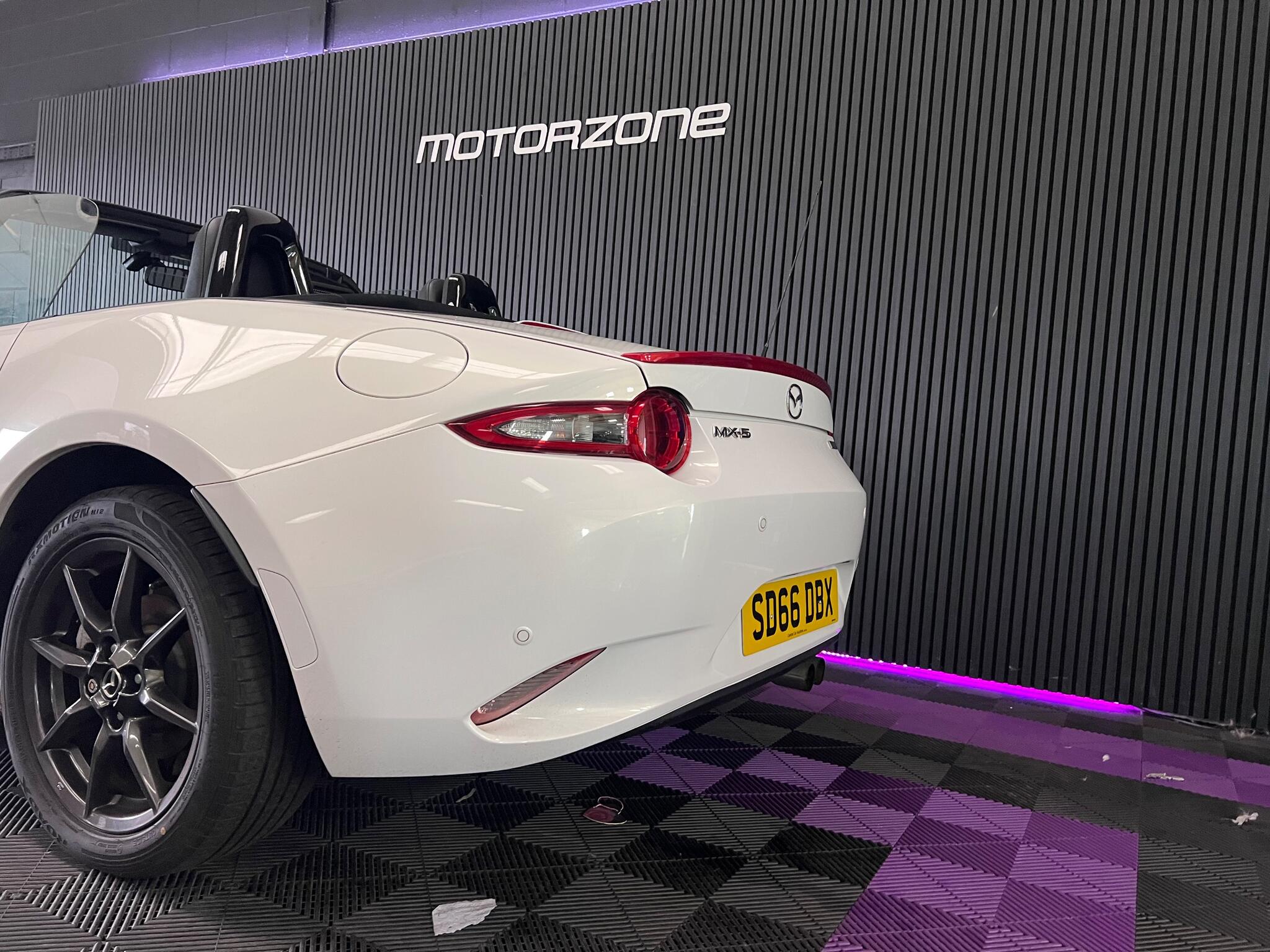 Mazda MX-5 view 2
