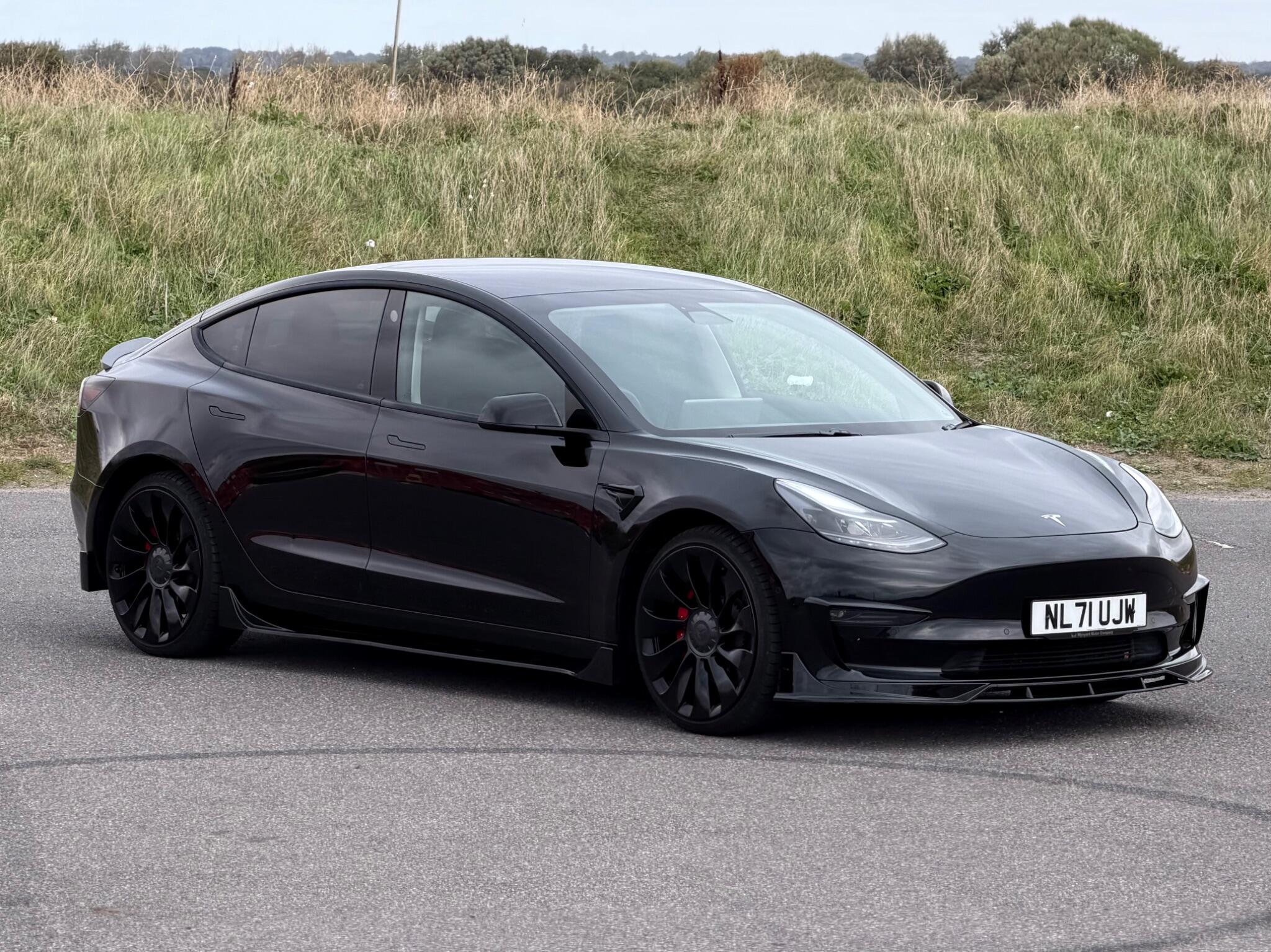 Tesla Model 3 view 35