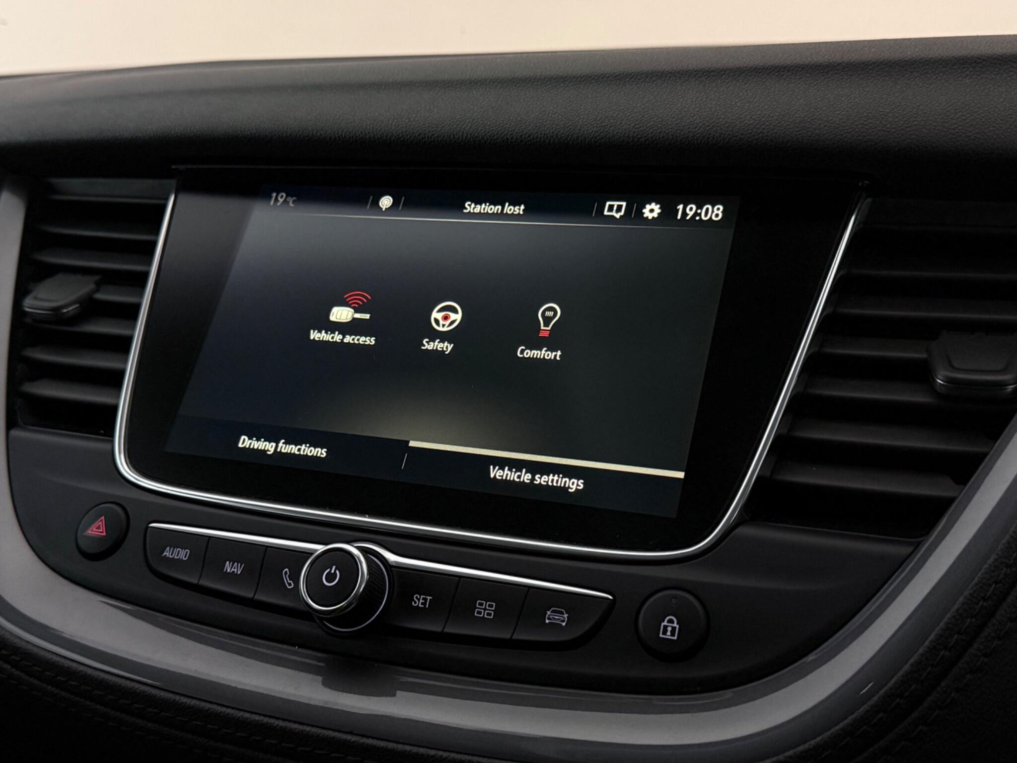 Vauxhall Grandland X view 29