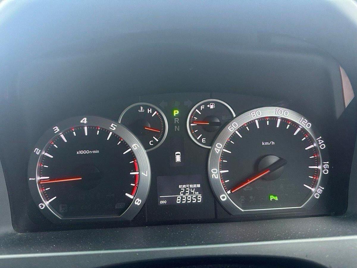 Toyota Vellfire view 11