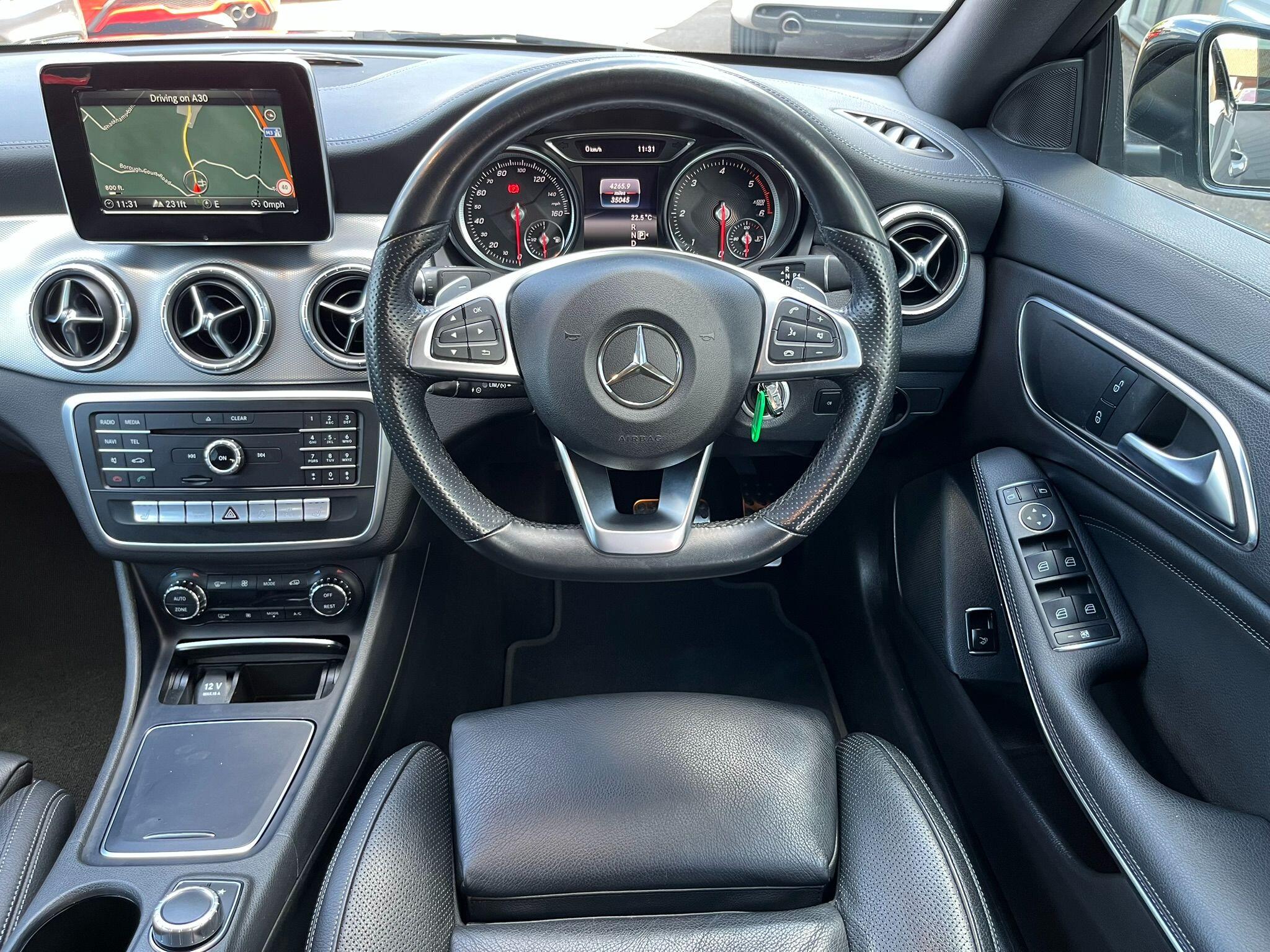 Mercedes-Benz Cla view 10