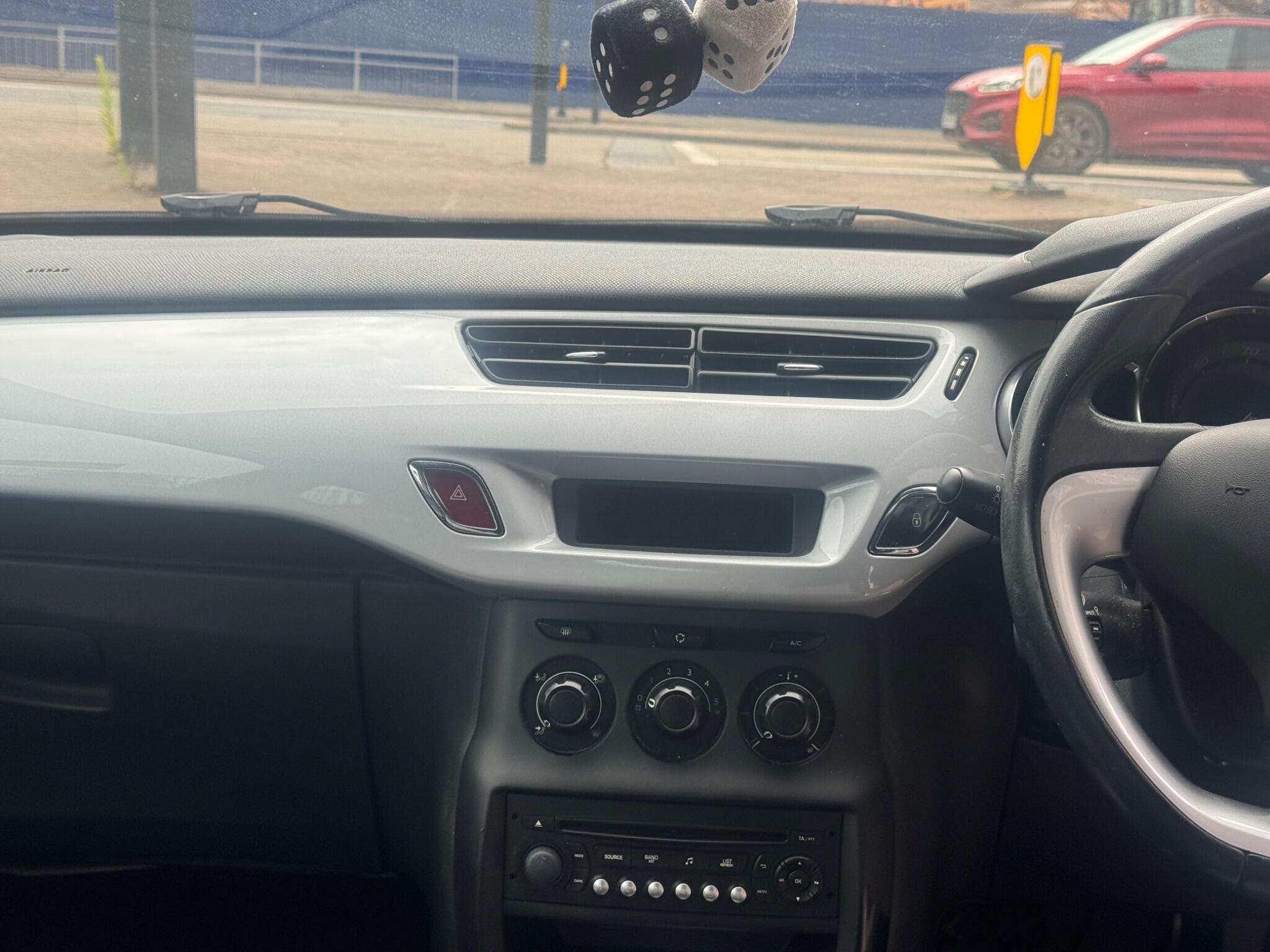 Citroen DS3 view 39