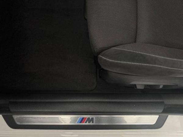 BMW 5 Series view 71