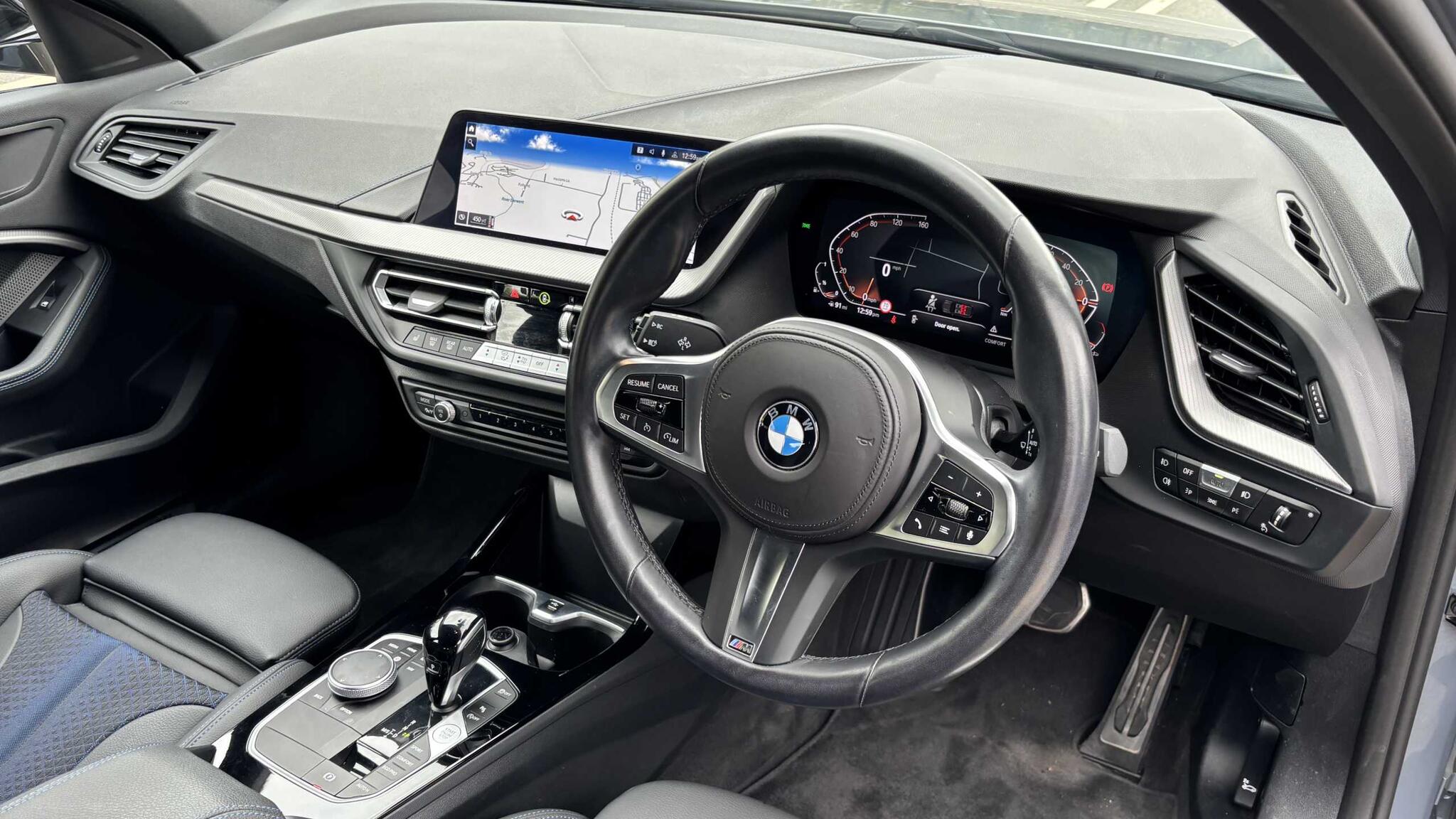 BMW 1 Series view 3