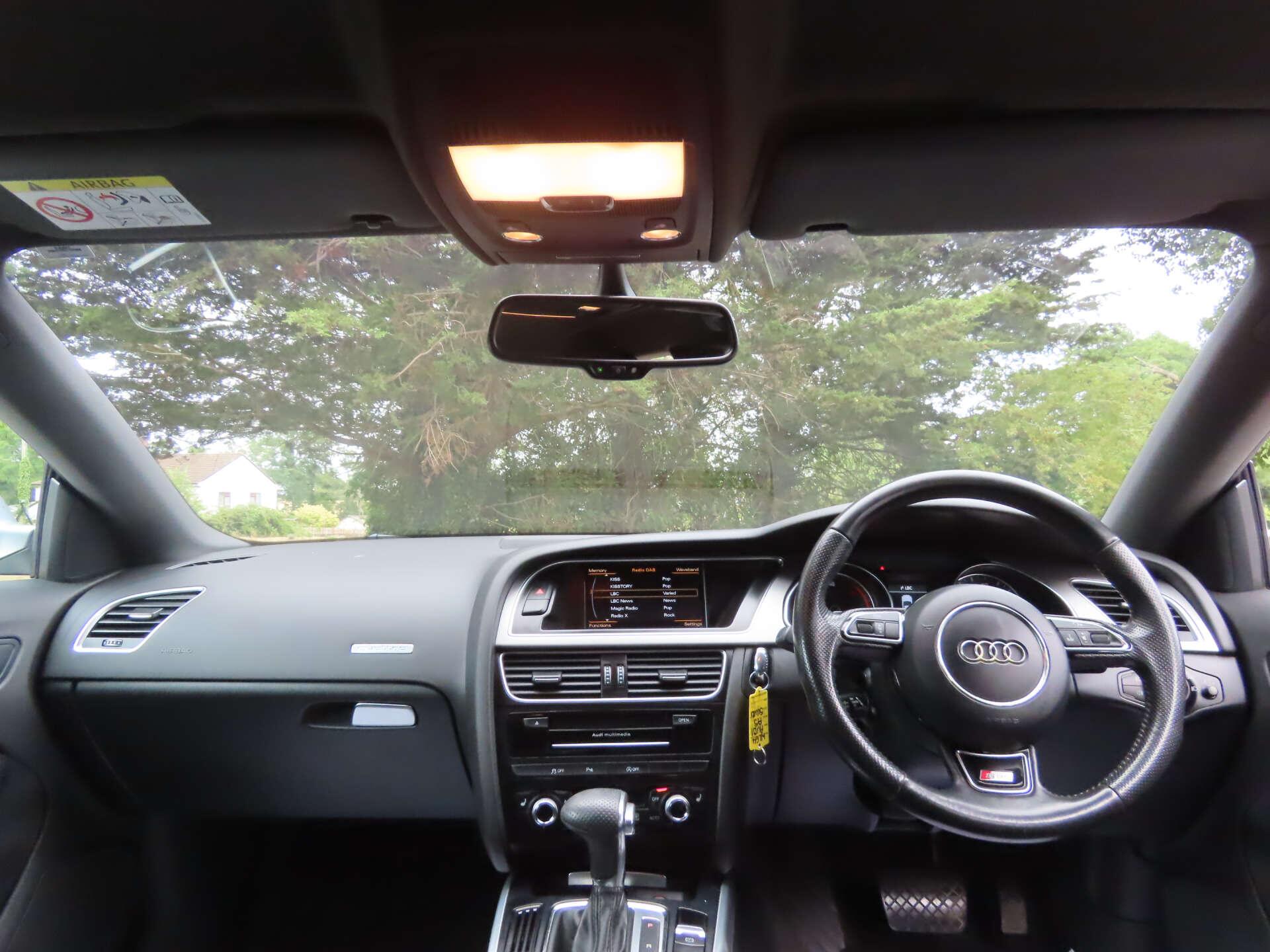 Audi A5 view 7
