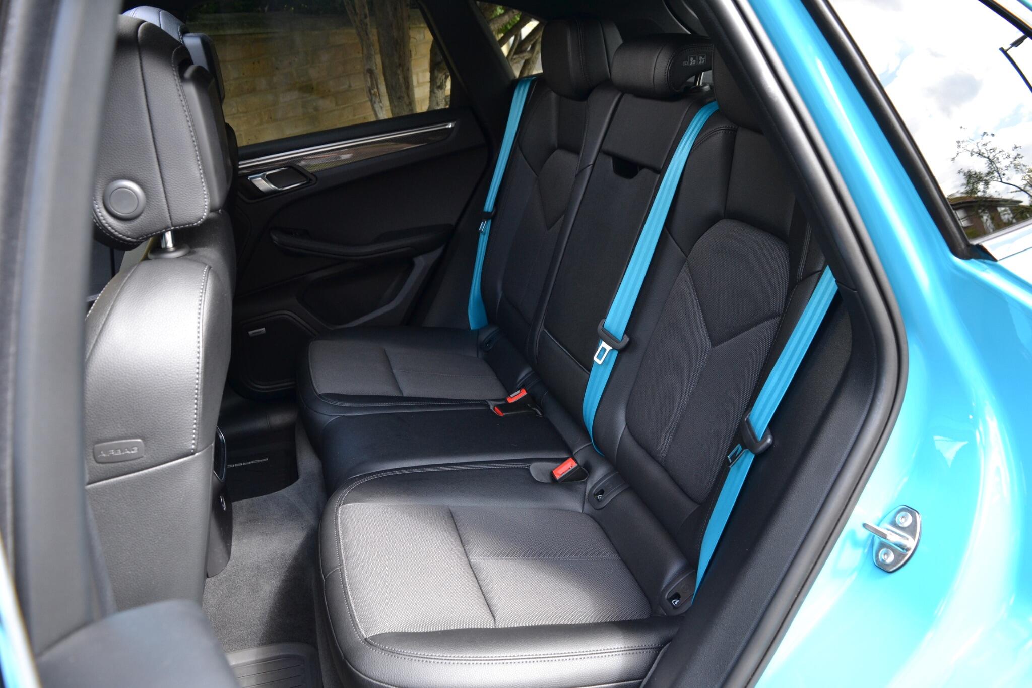 Porsche Macan view 24
