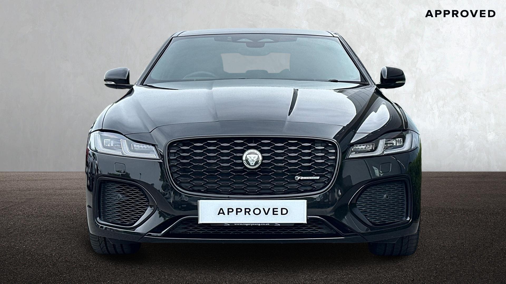 Jaguar XF view 7