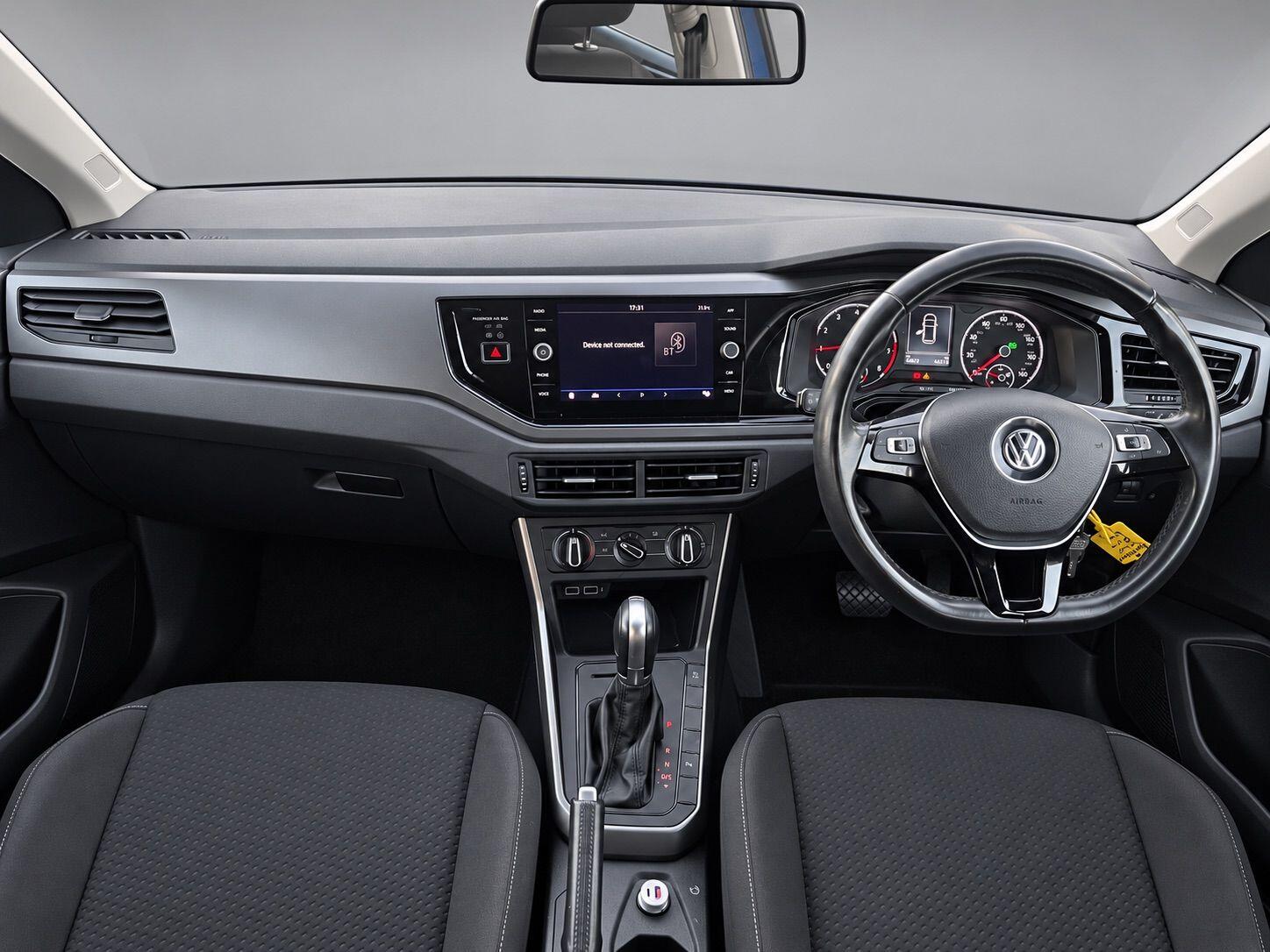 Volkswagen Polo view 2