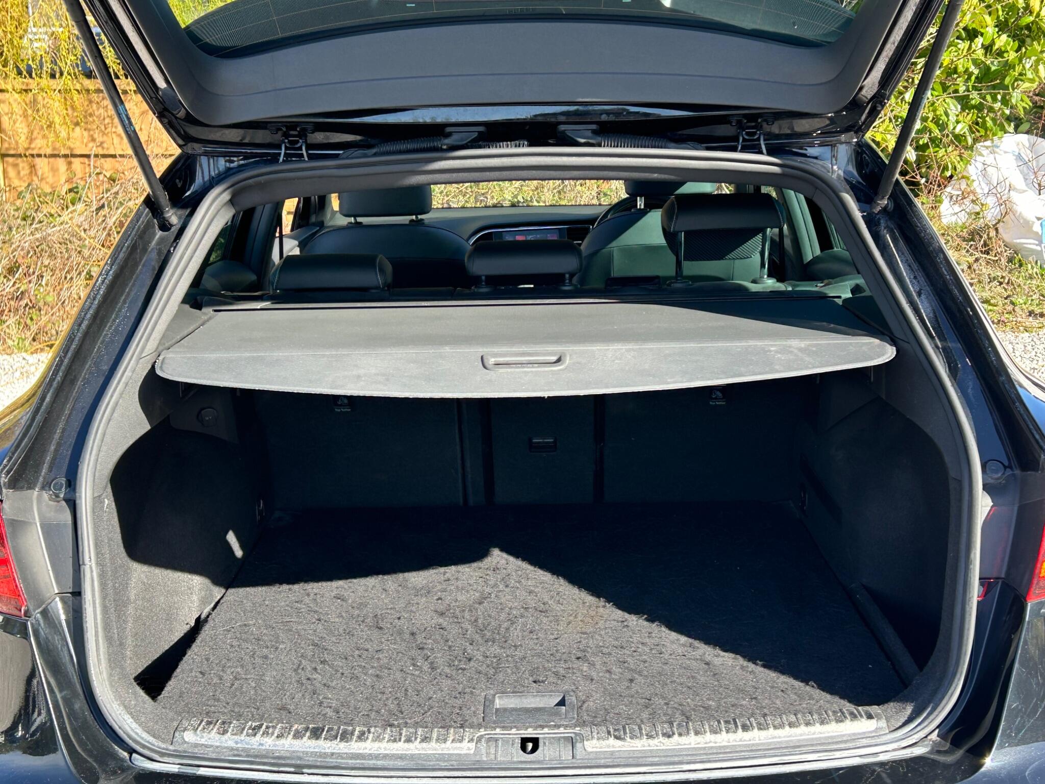 Seat Leon view 50