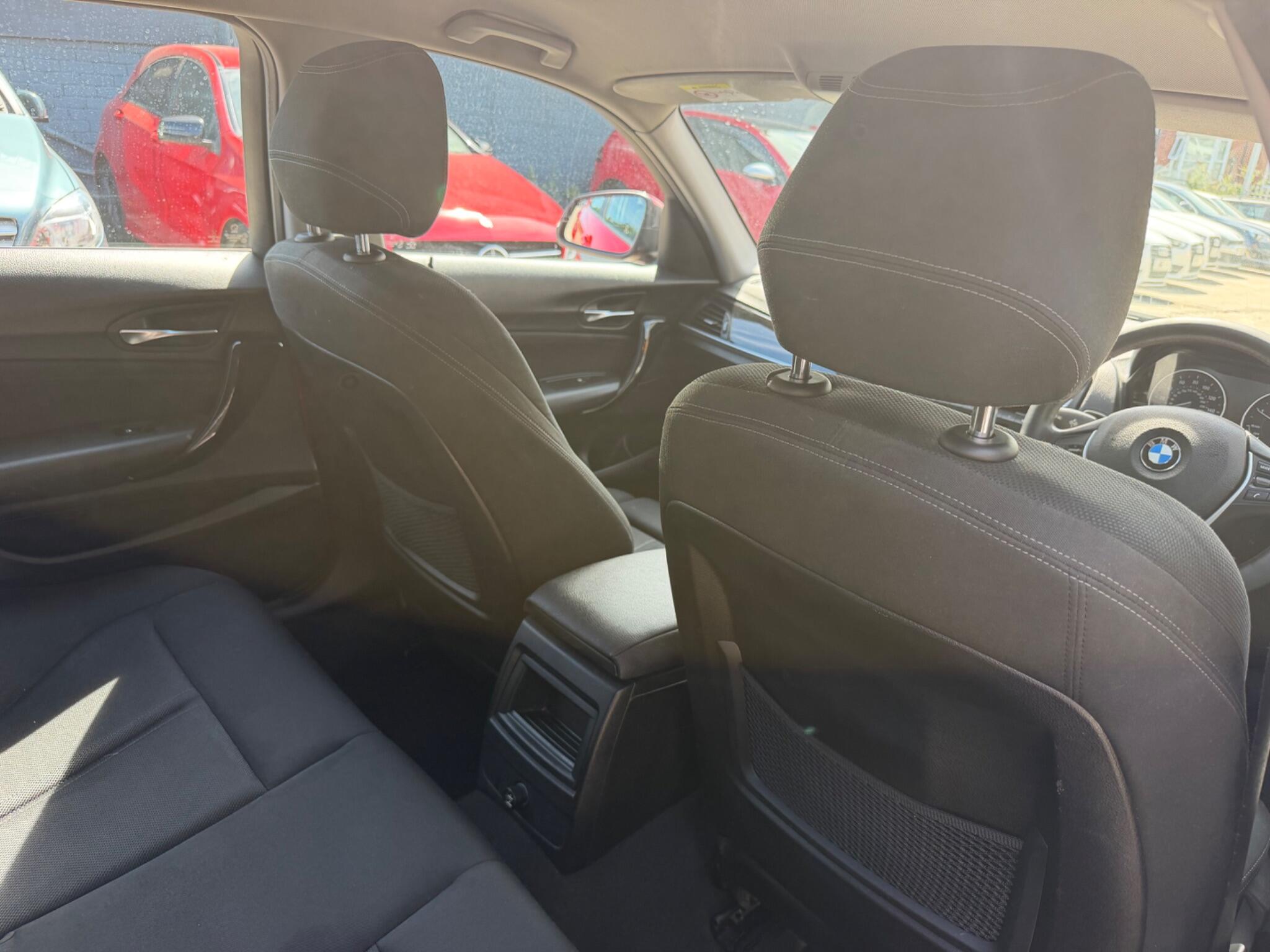 BMW 1 Series view 21