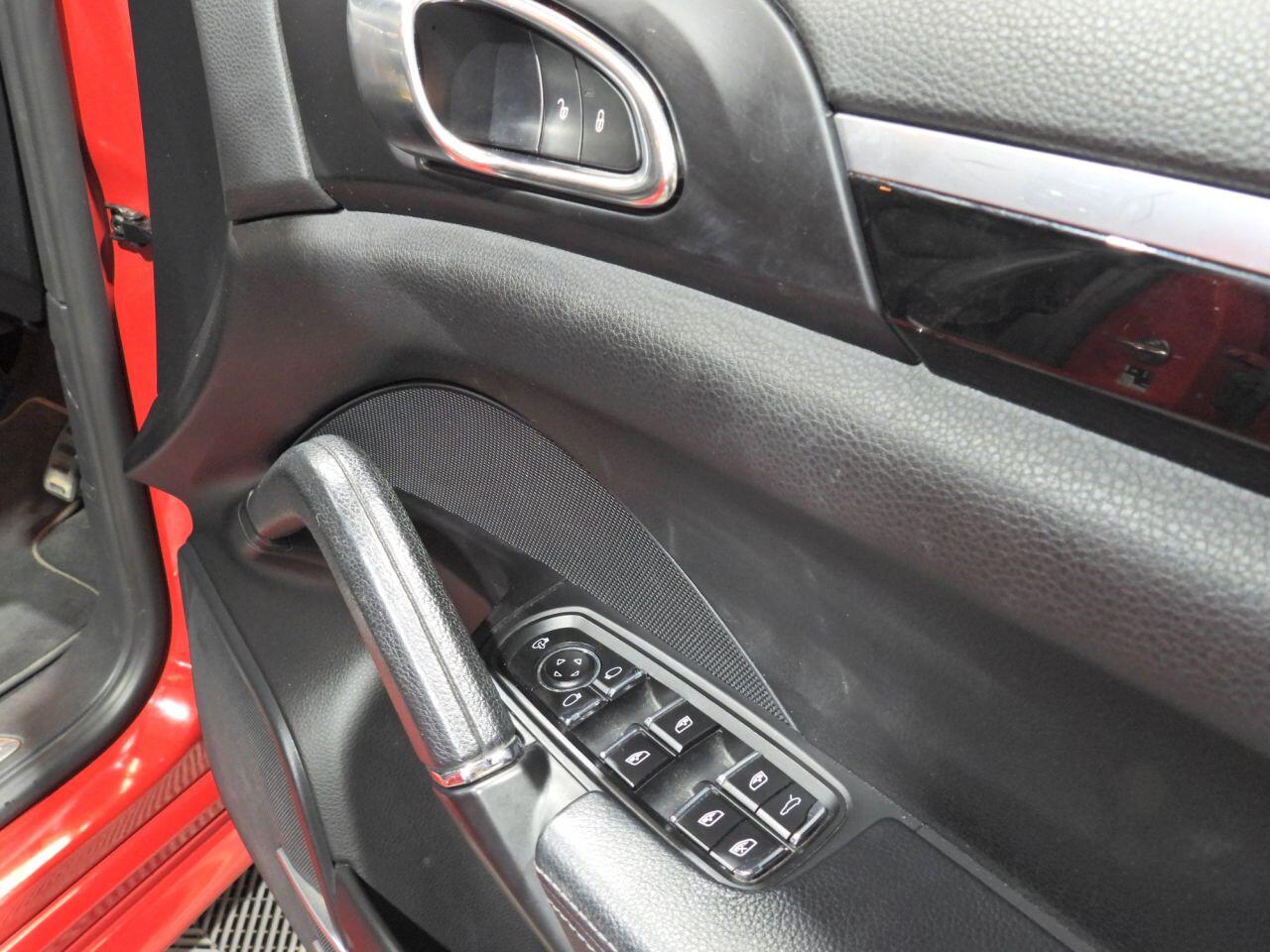 Porsche Cayenne view 37
