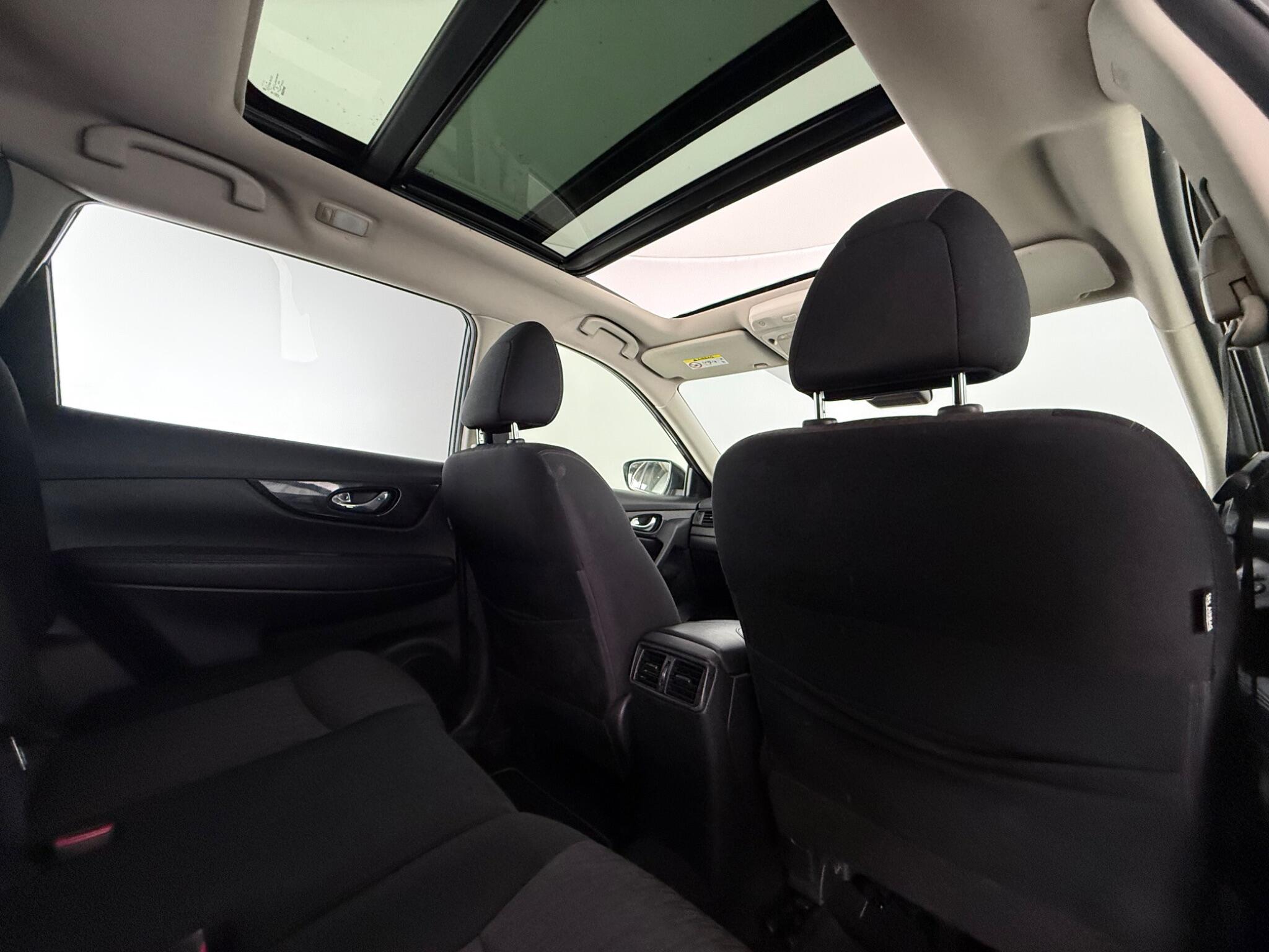 Nissan X-Trail view 25