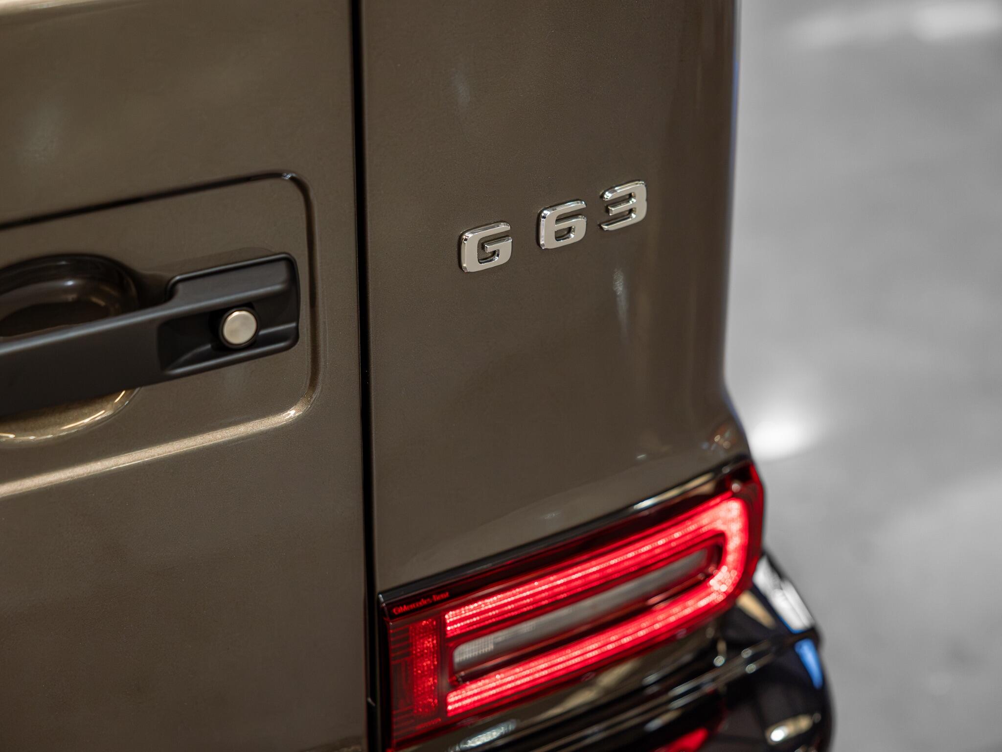 Mercedes-Benz G-Class view 15