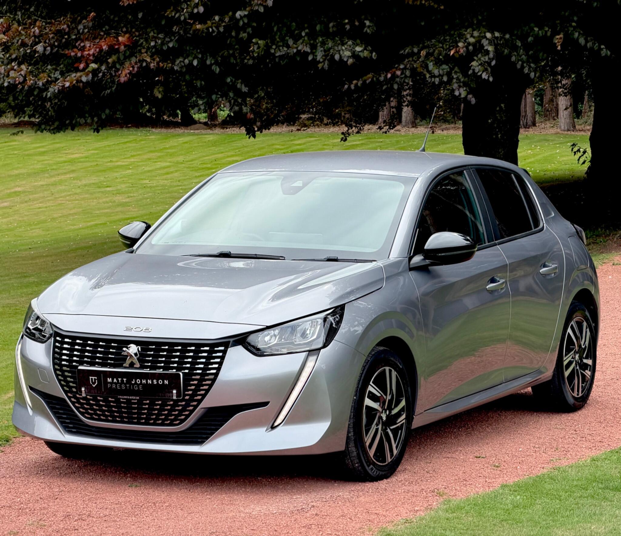 Peugeot 208 view 10